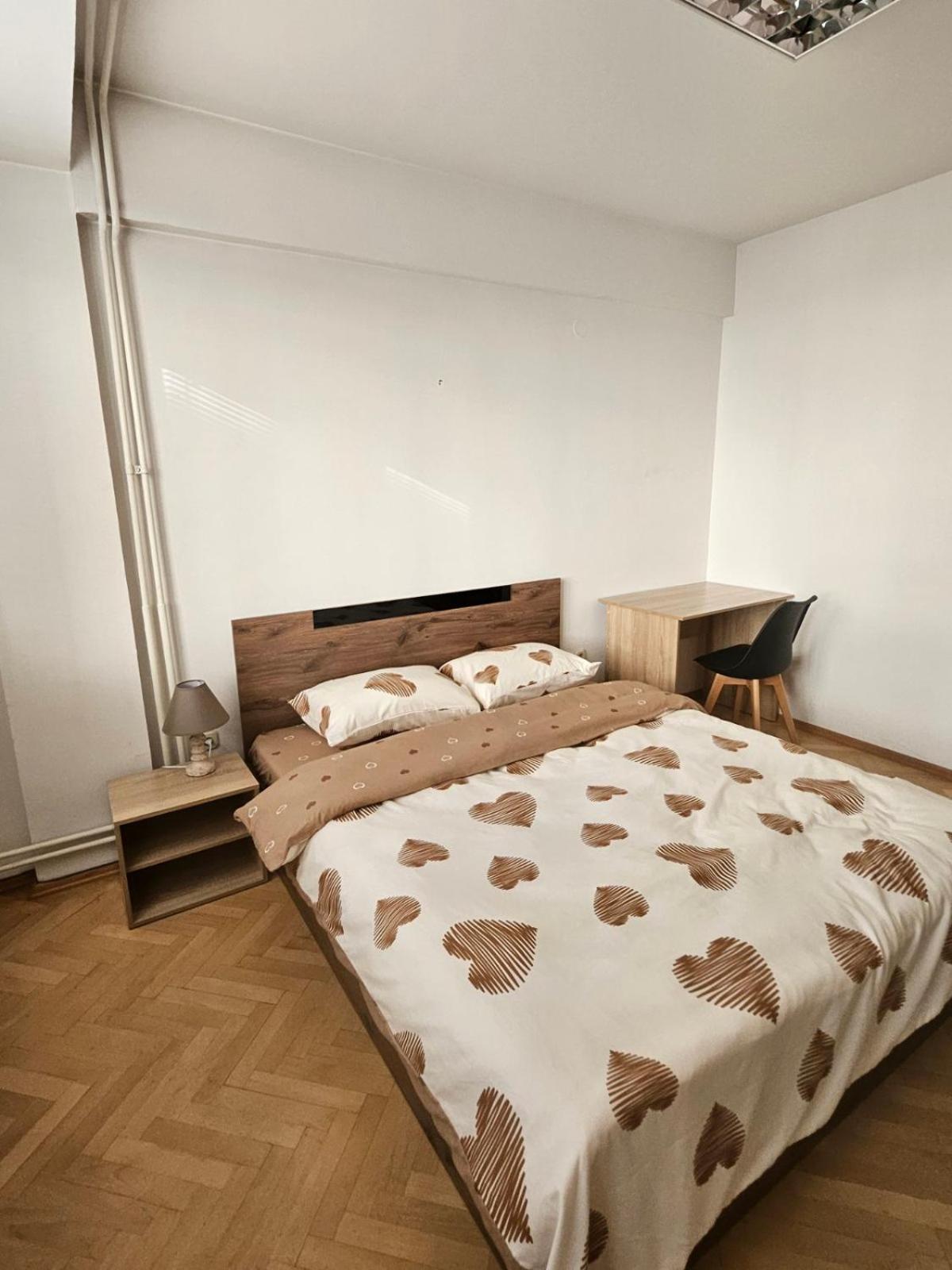 Two-Bedroom Apartment with Balcony photo 3