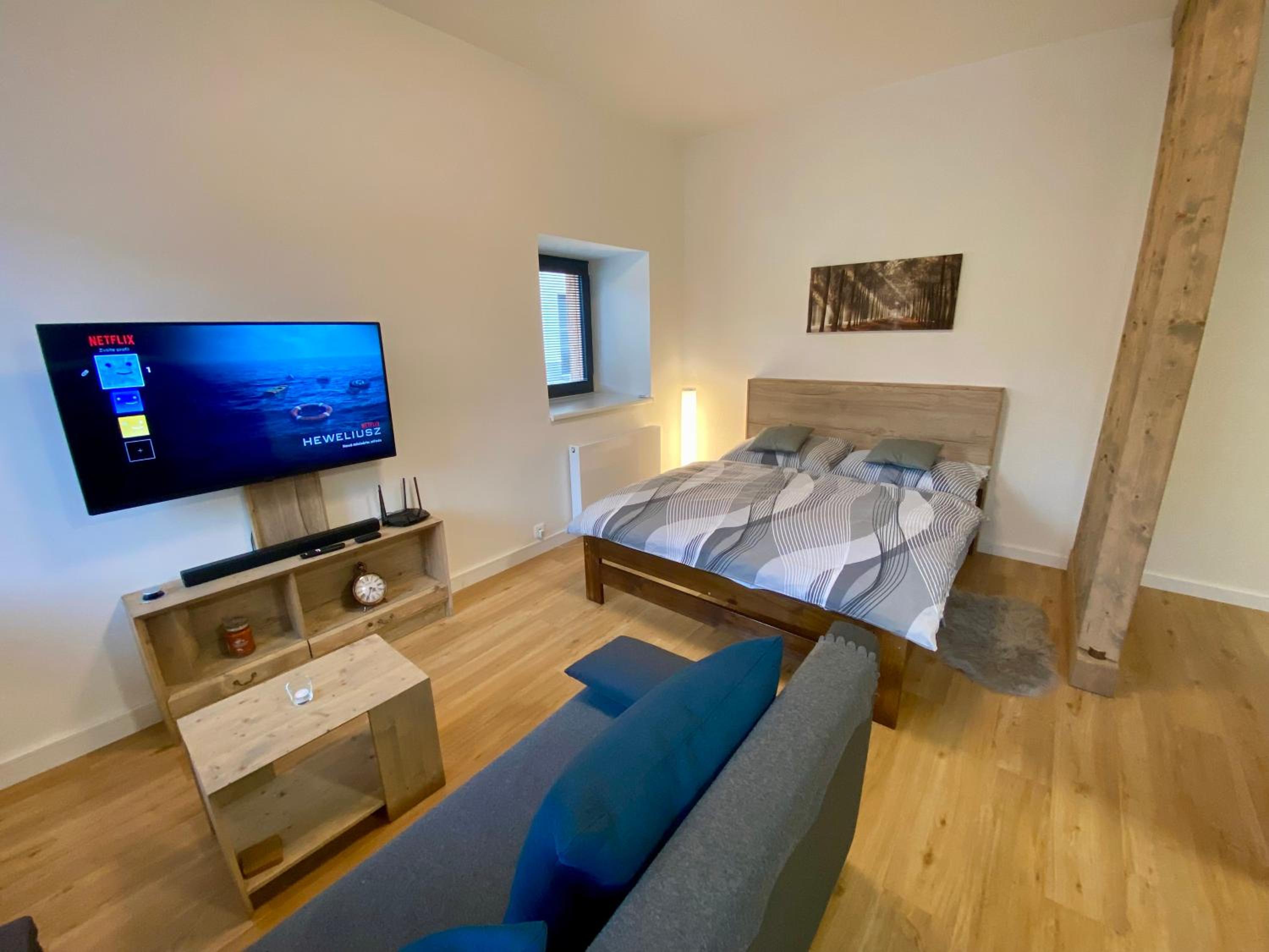Deluxe Apartment photo 2