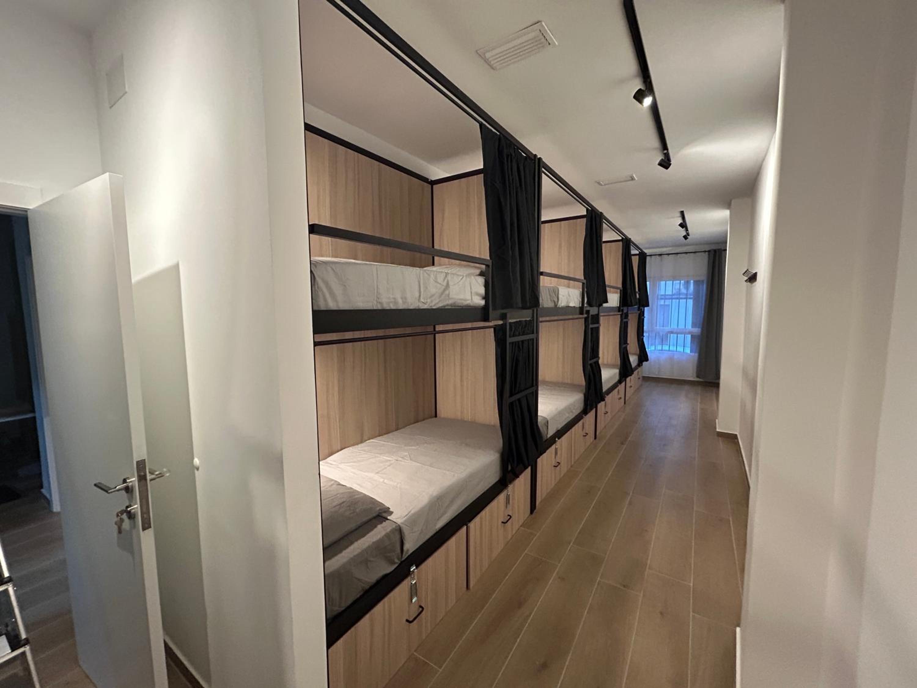 Bed in 10-Bed Mixed Dormitory Room