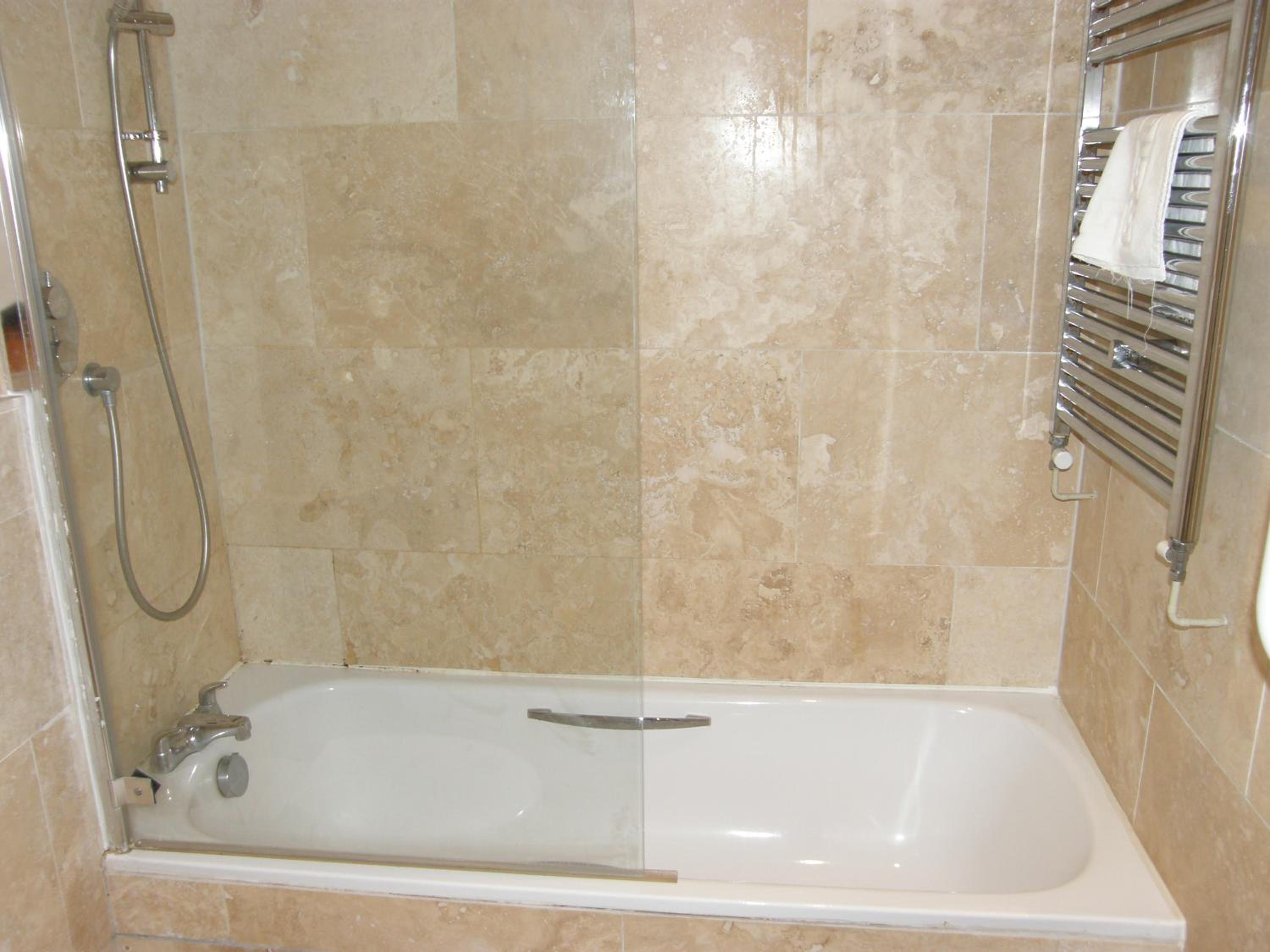 Economy Double Room with Shared Bathroom