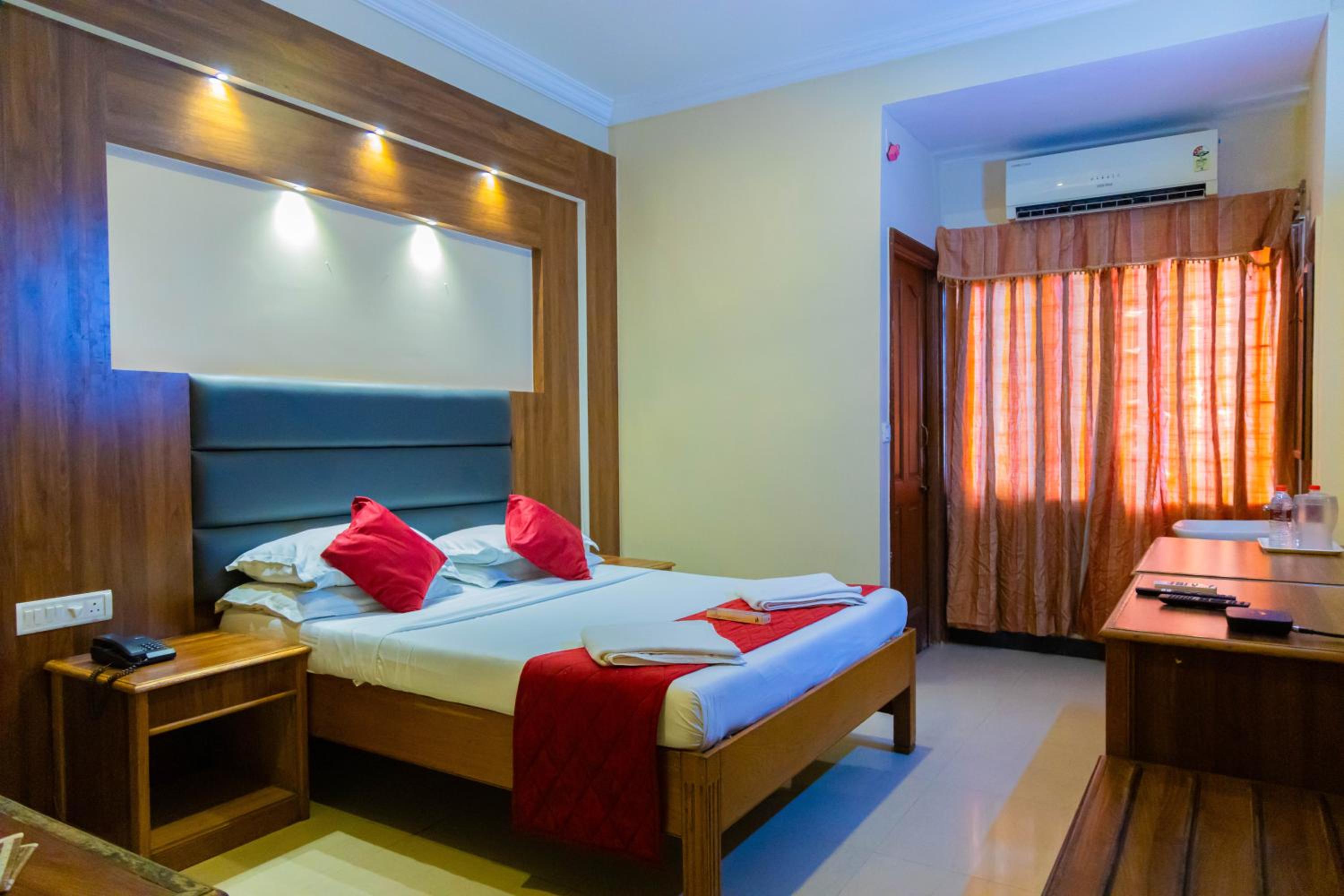 Deluxe Double Room photo 2