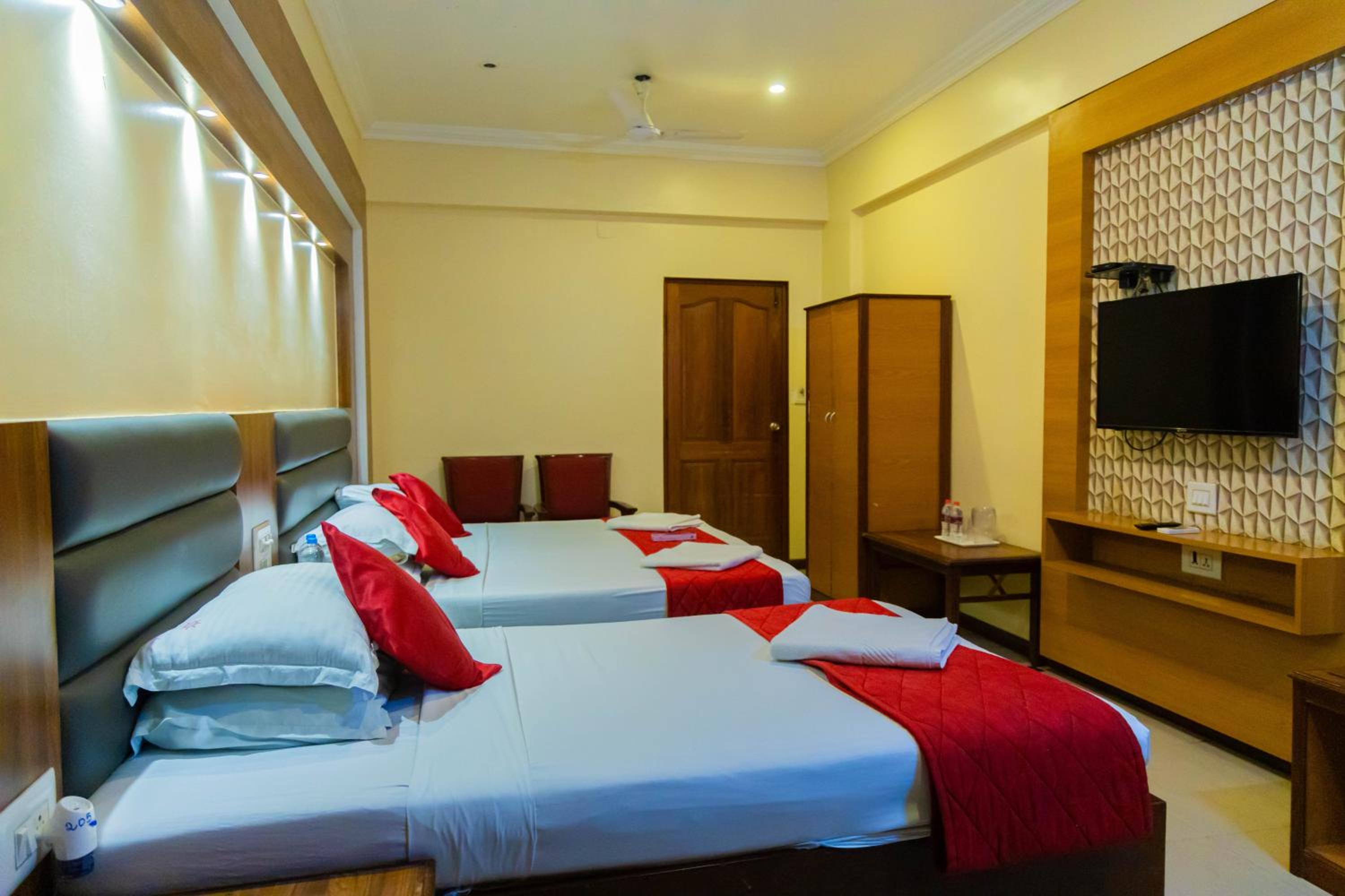 Luxury Triple Room photo 2