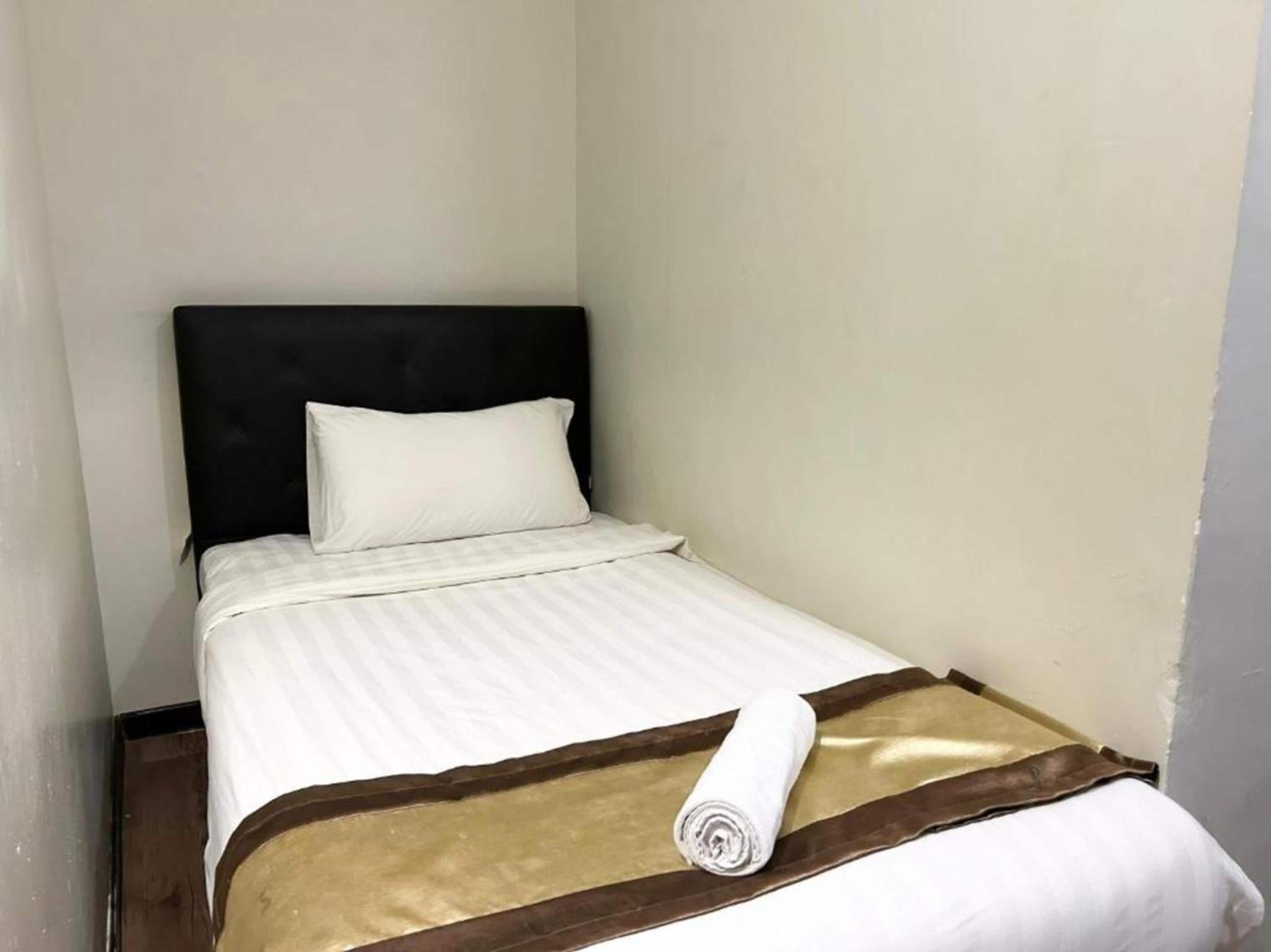 Deluxe Single Room