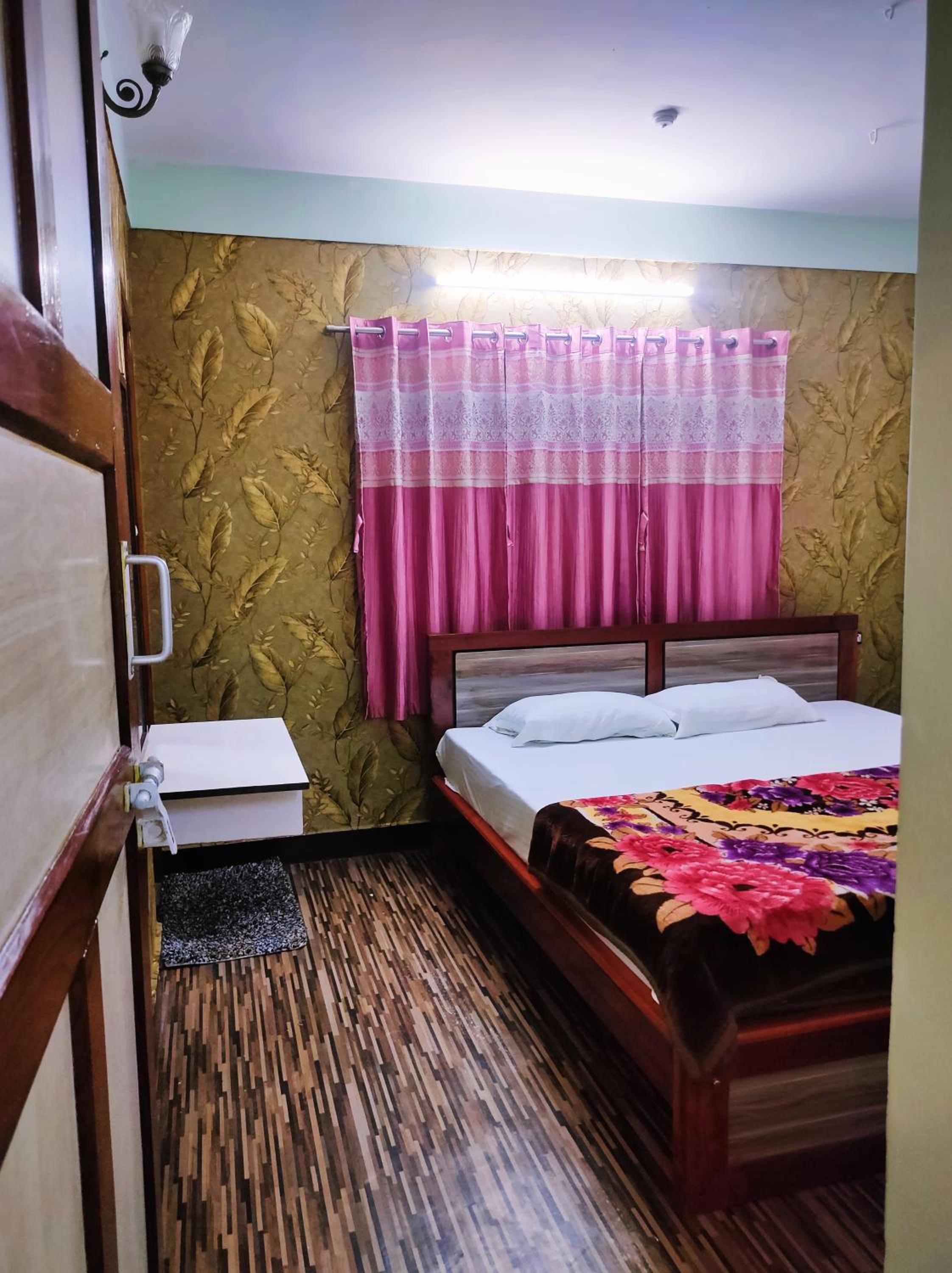 Deluxe Double or Twin Room with Mountain View photo 1