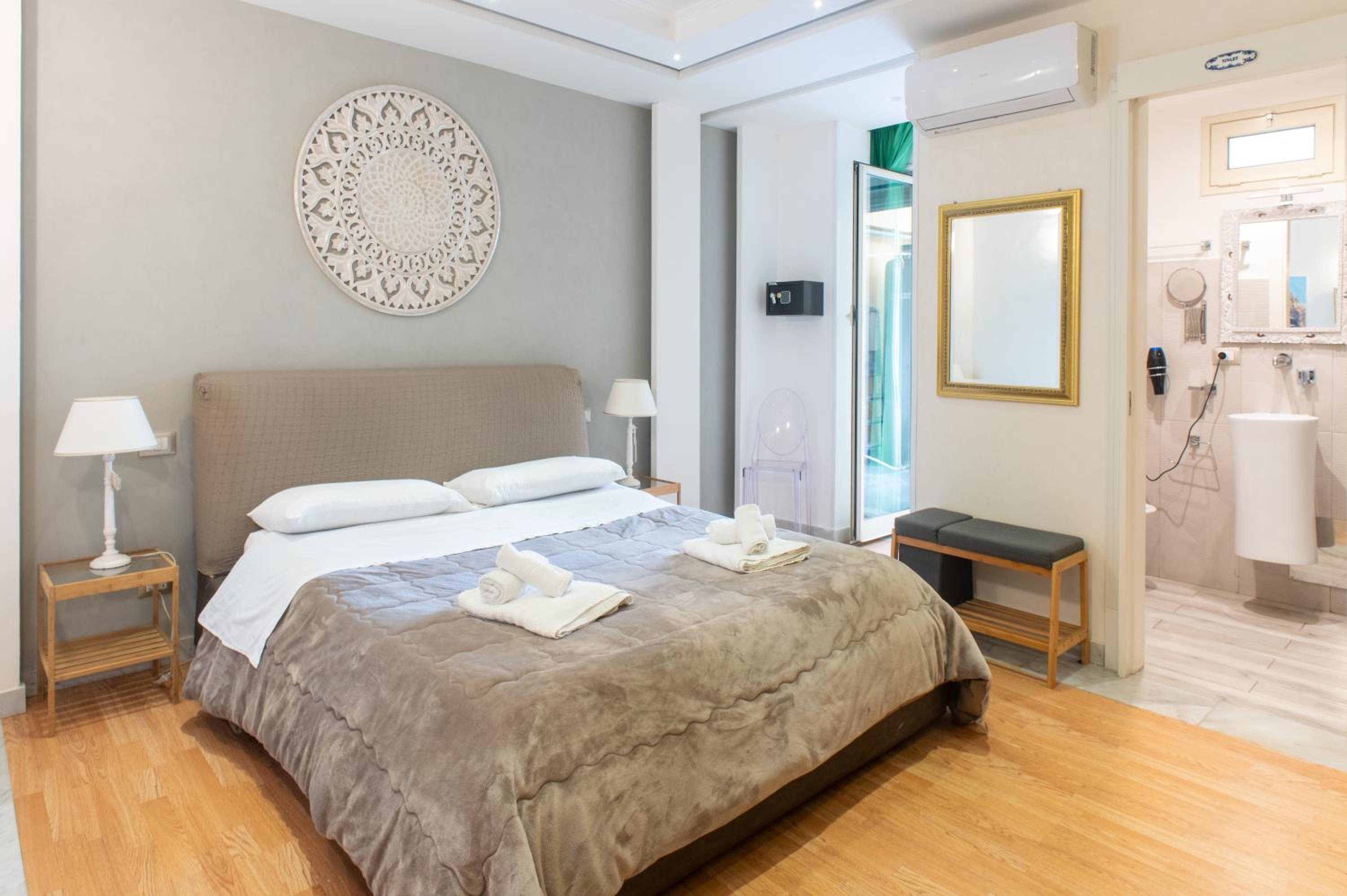 Queen Room with Balcony