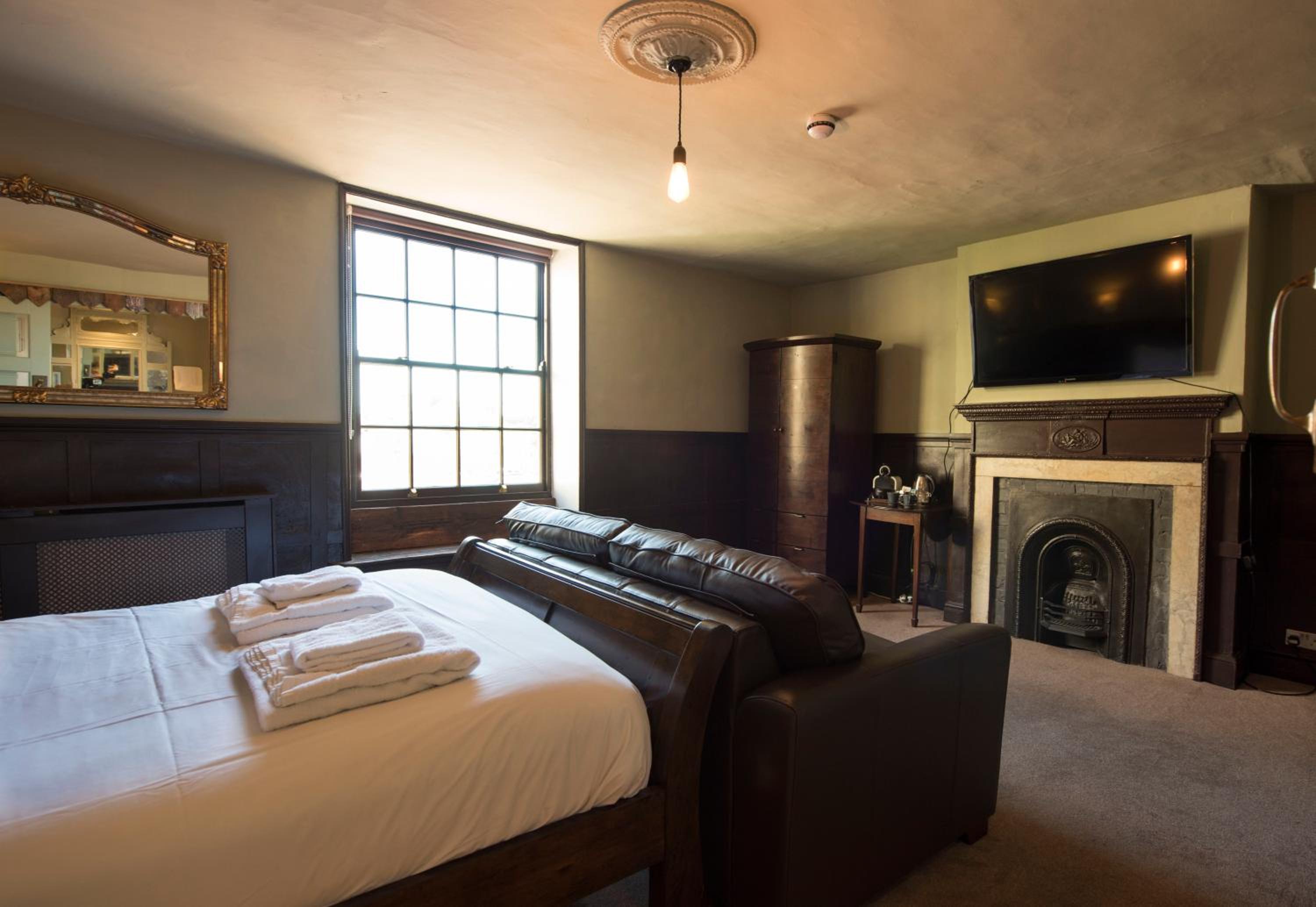 Superior Double Room - Photo 1