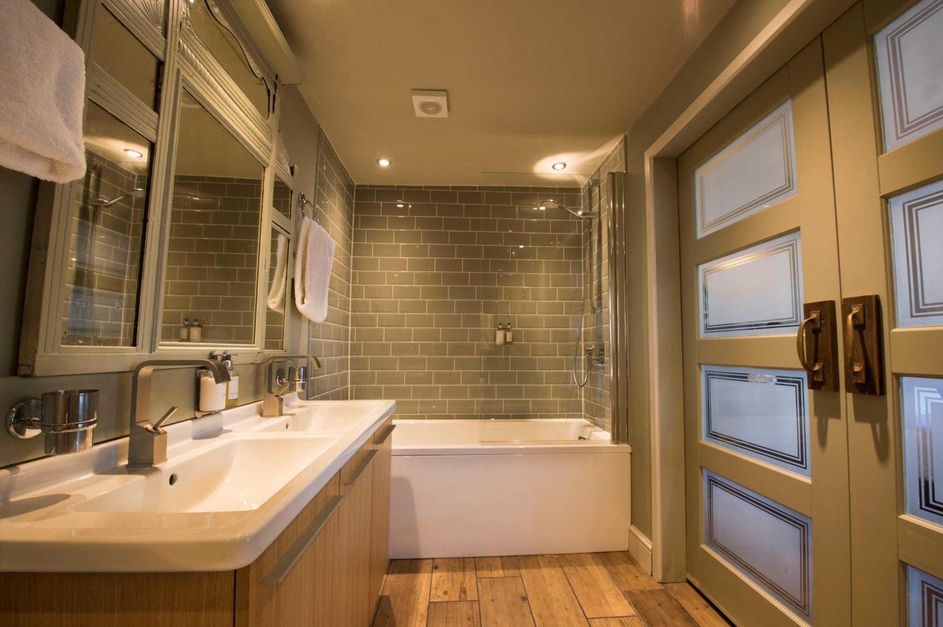 Superior Double Room - Photo 8