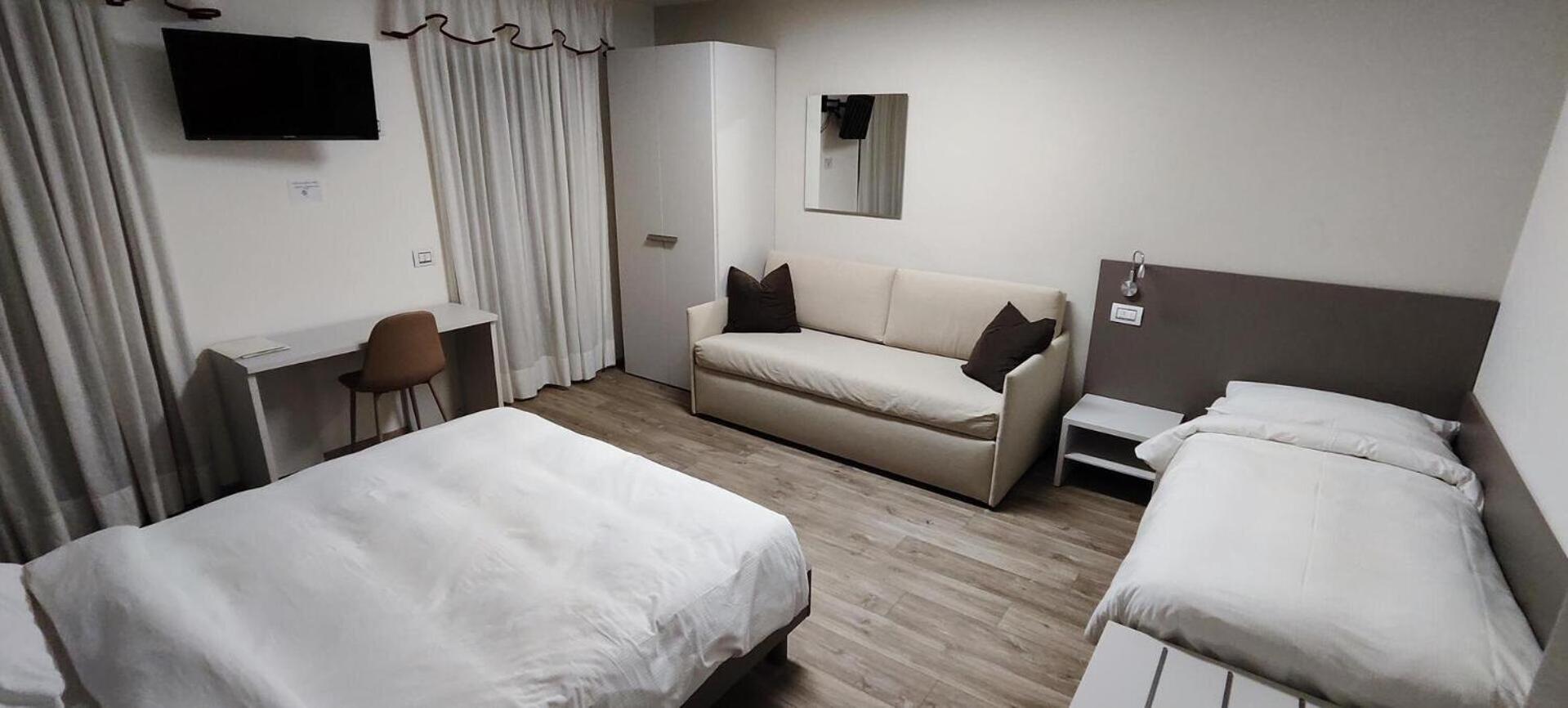 Comfort Triple Room