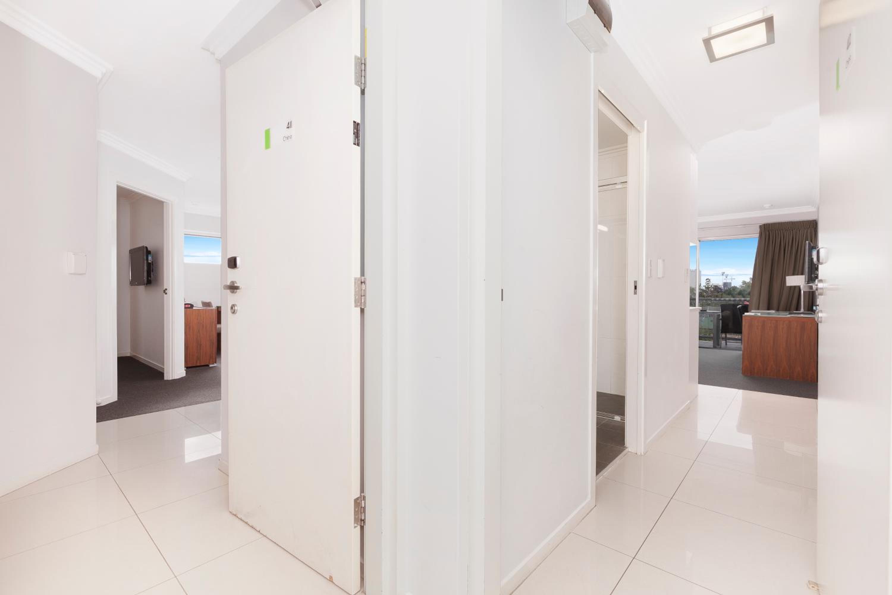 Two-Bedroom Apartment thumbnail 6