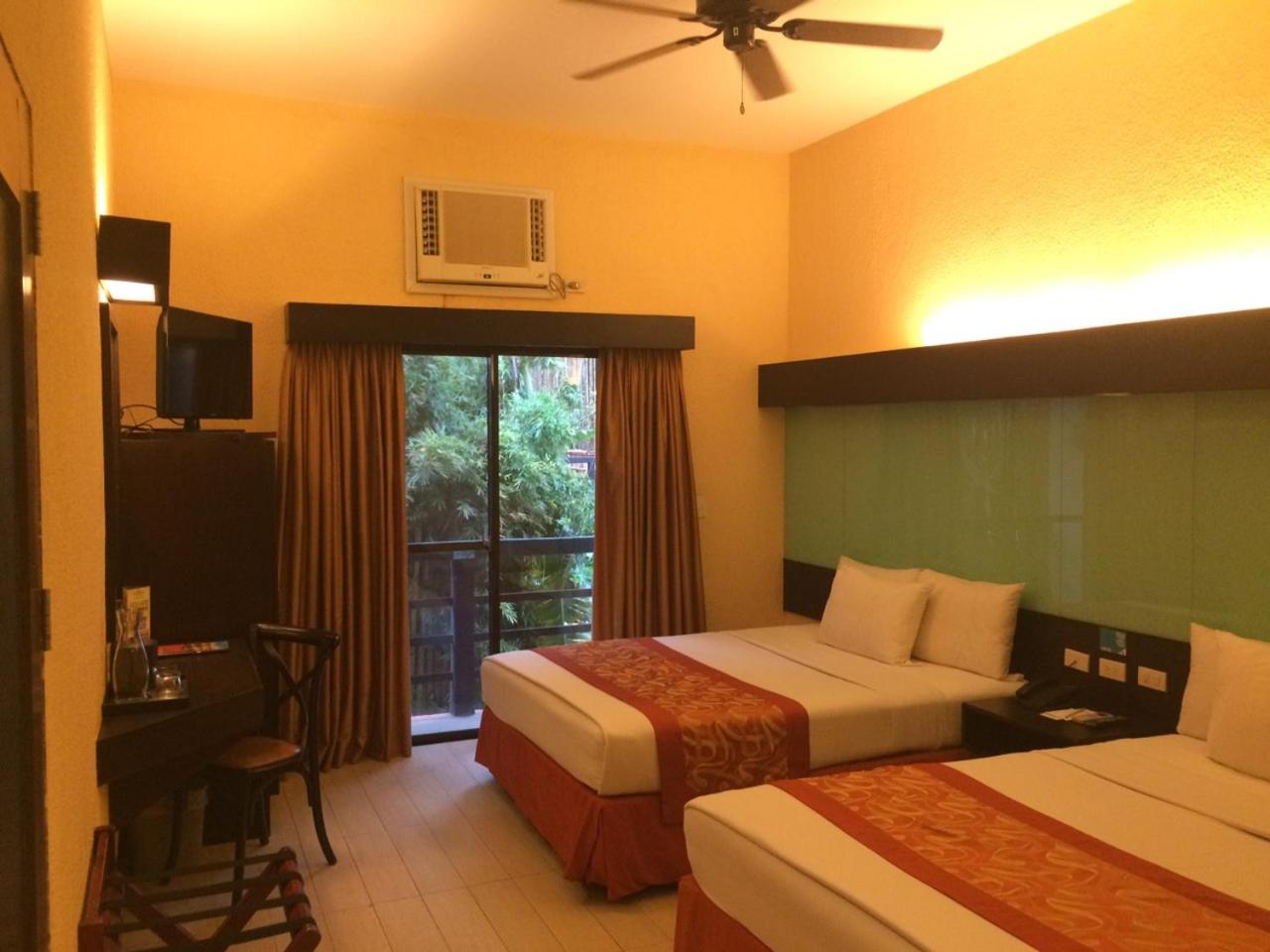 2 Queen Beds Room, Non-Smoking - Photo 7