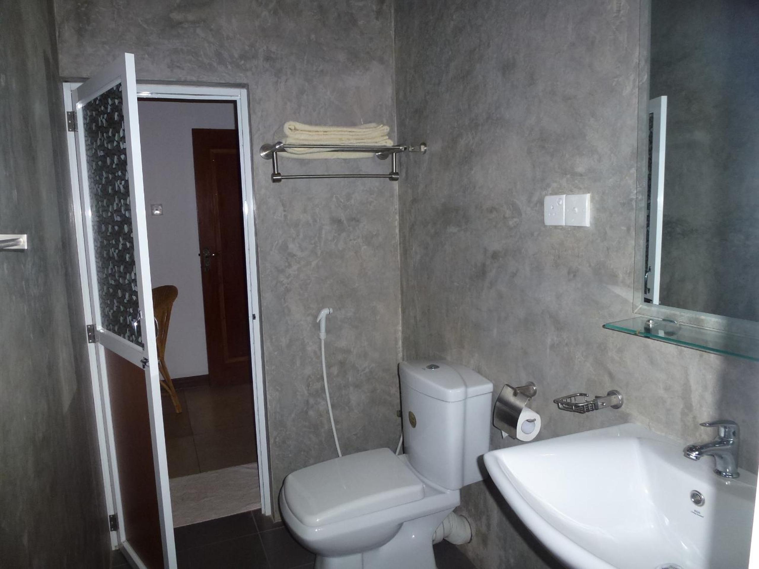 Standard Double or Twin Room photo 2
