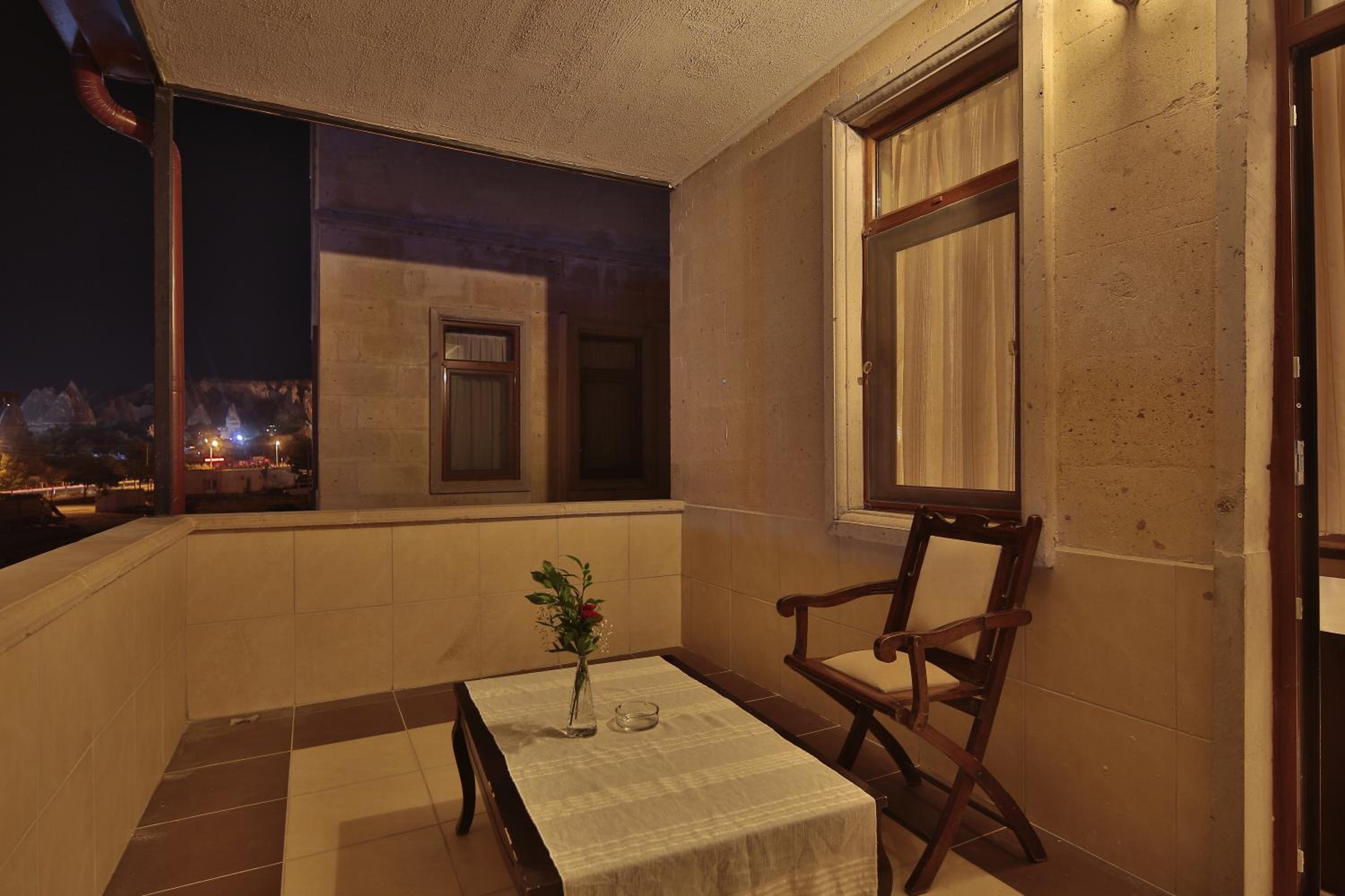 Single Stone Room with Balcony photo 3