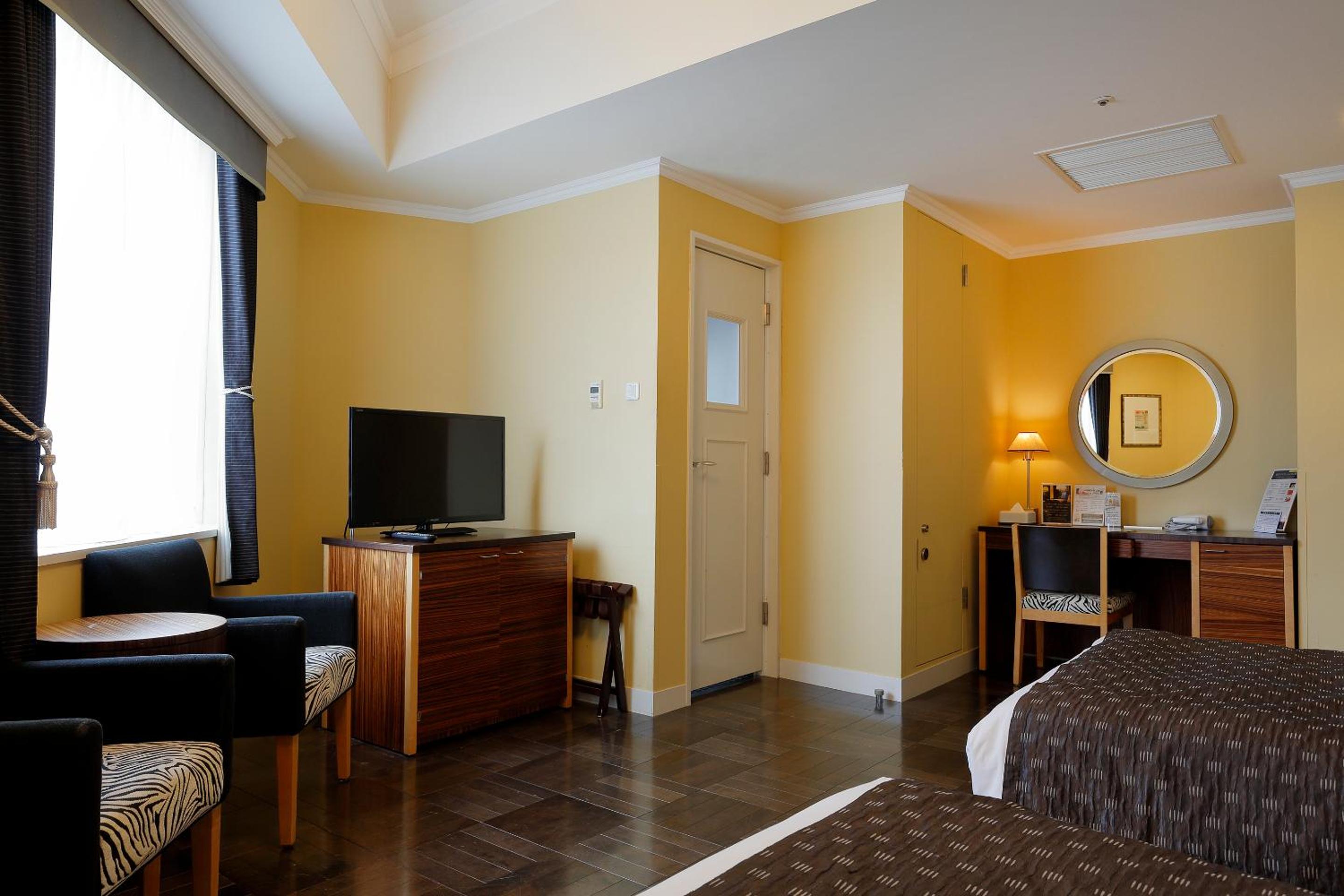 Corner Twin Room - Non-Smoking - Photo 3