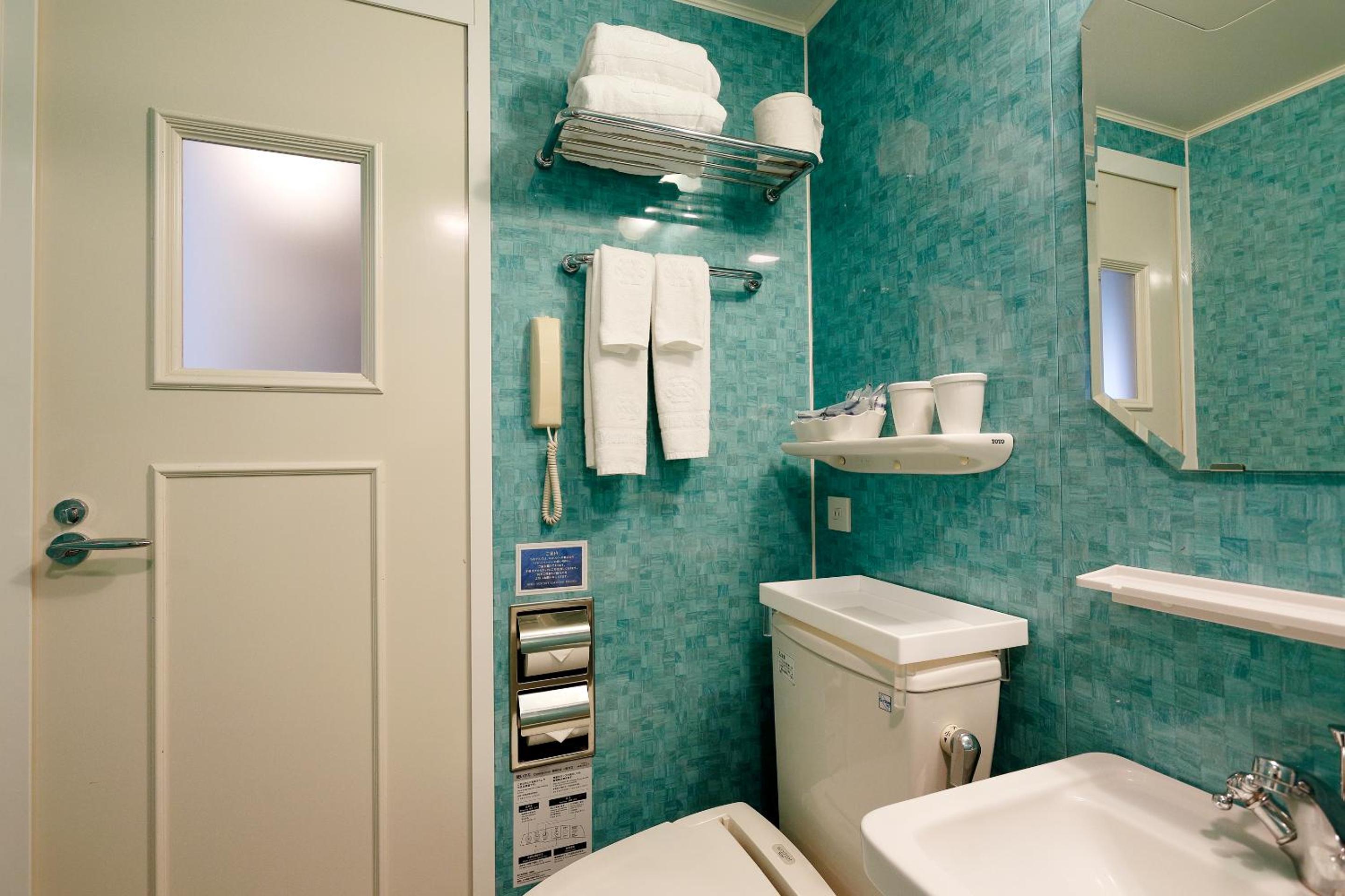 Standard Twin Room - Non-Smoking - Photo 5
