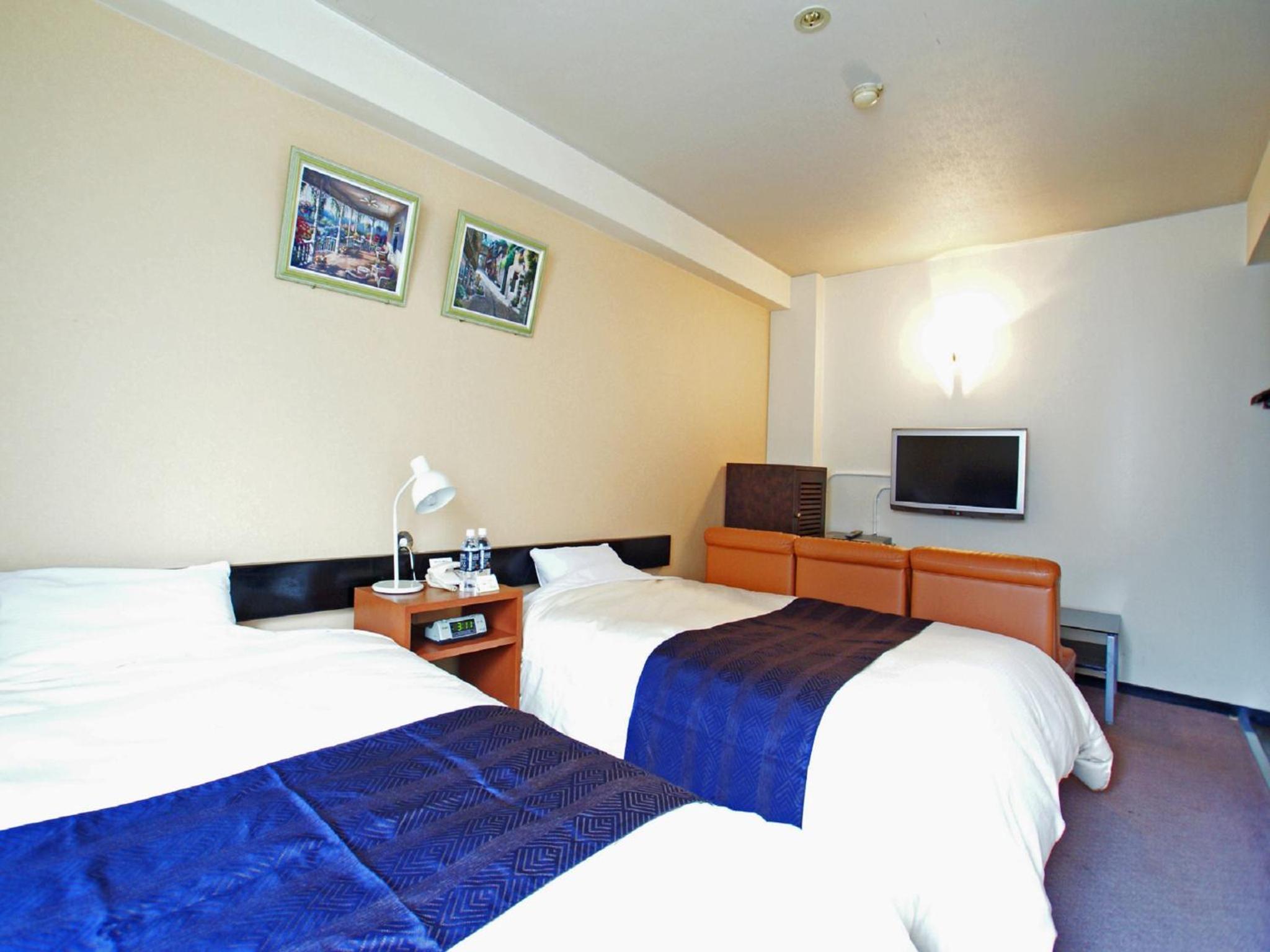 Superior Twin Room - Non-Smoking photo 1