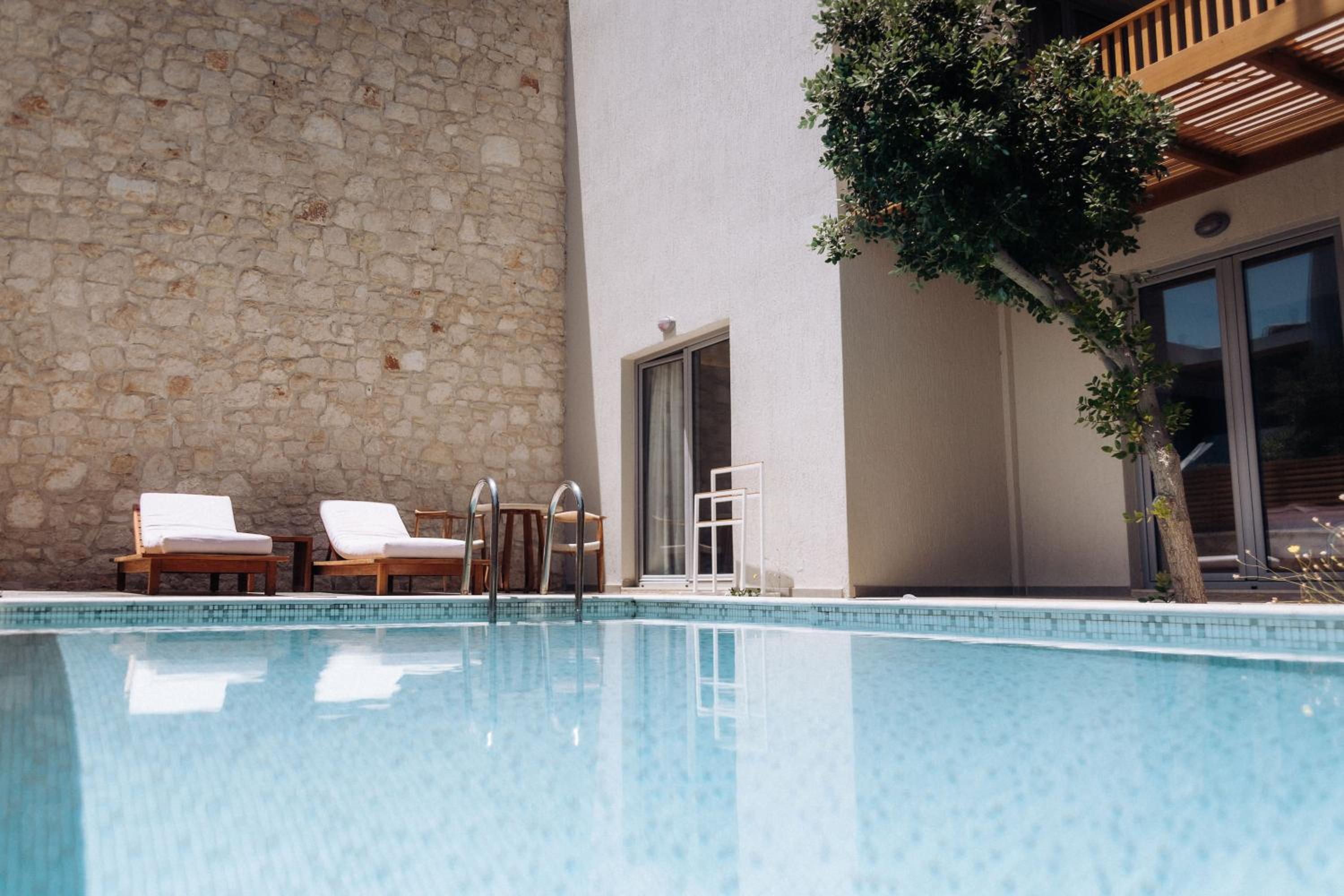 Suite with Private Pool photo 3