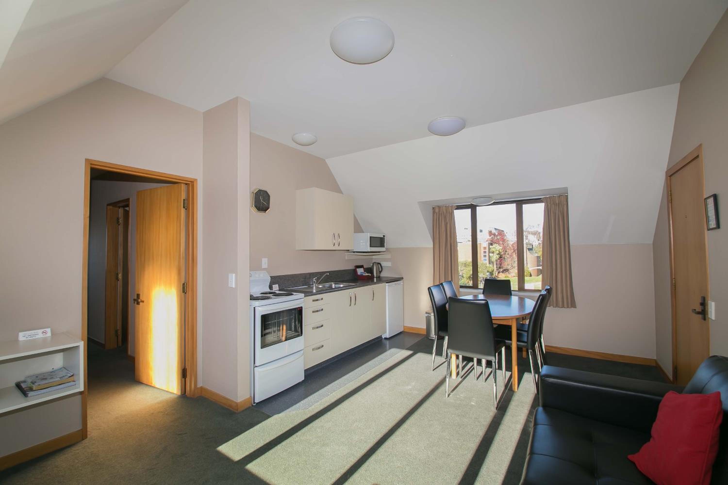 Two-Bedroom Apartment - Ground Floor  photo 2