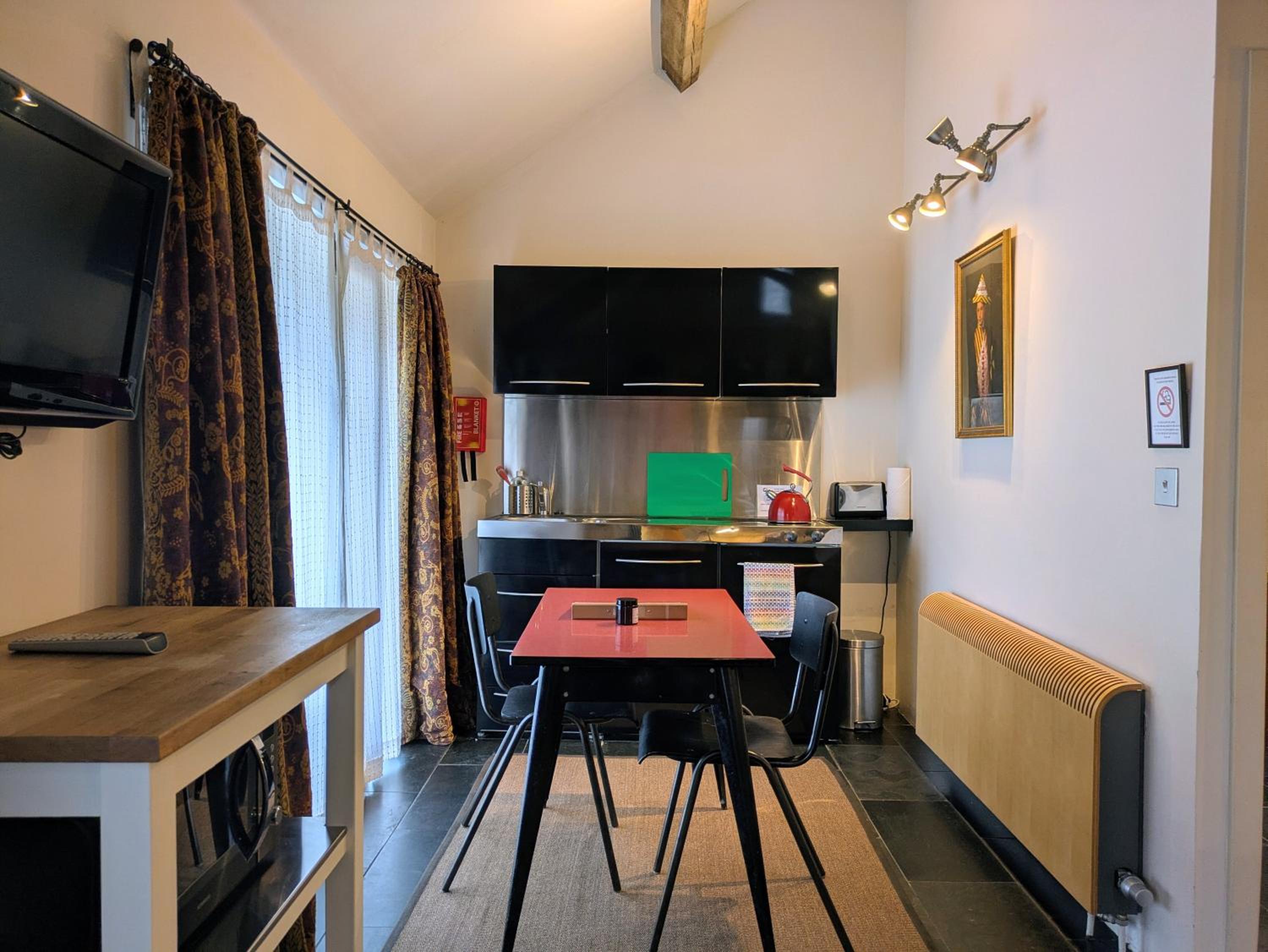 Double or Twin Room with Private Bathroom photo 1