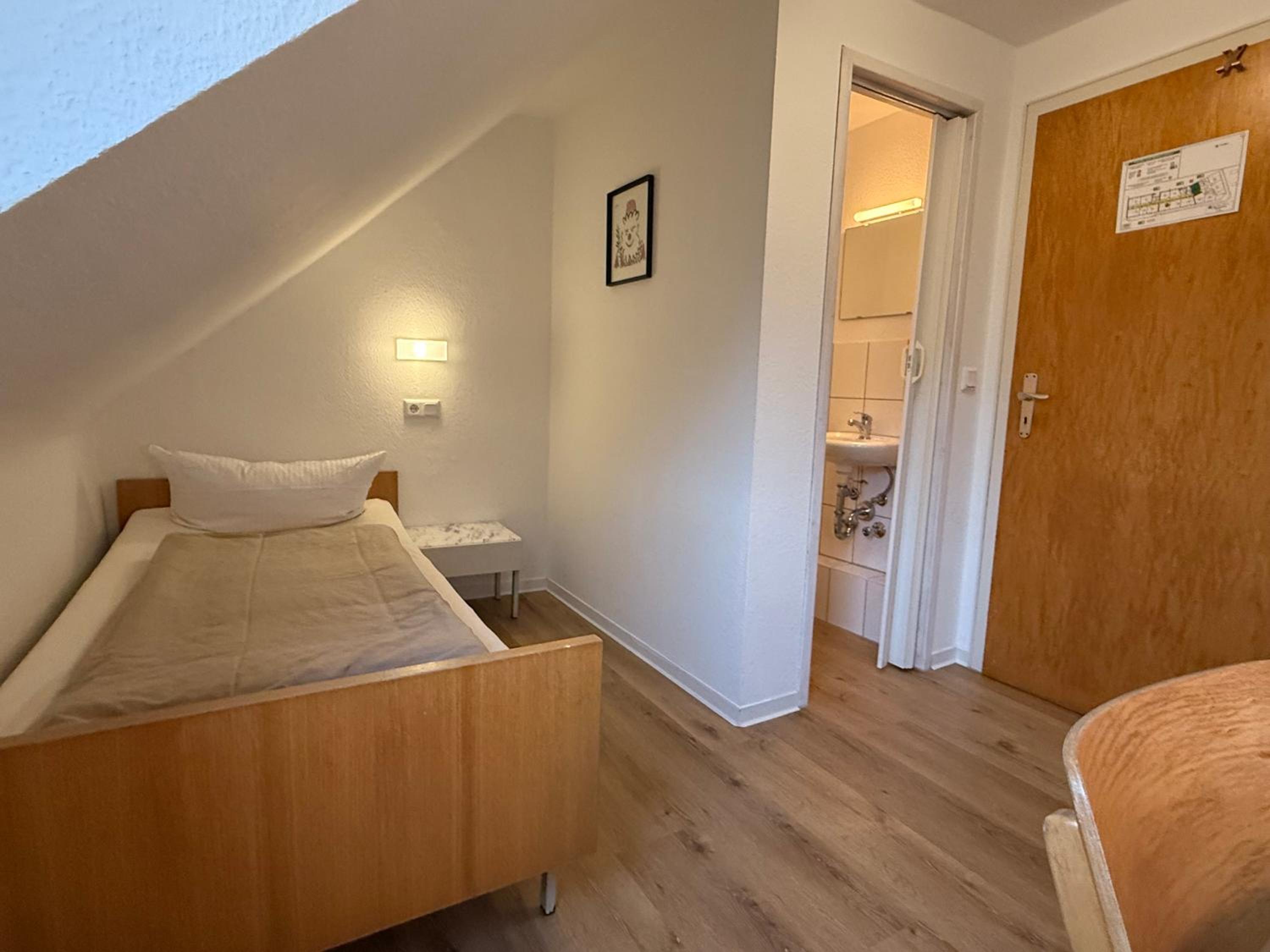 Small Single Room