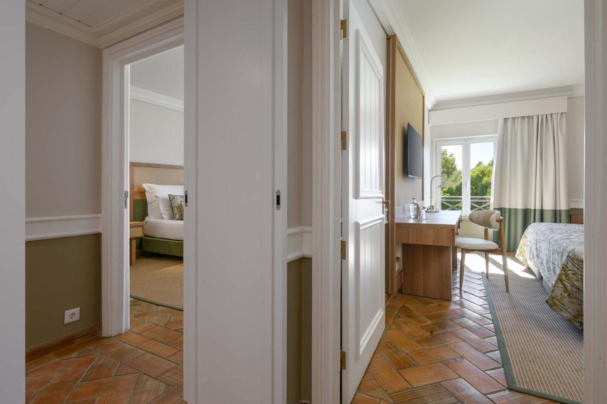 Family Room with Garden View