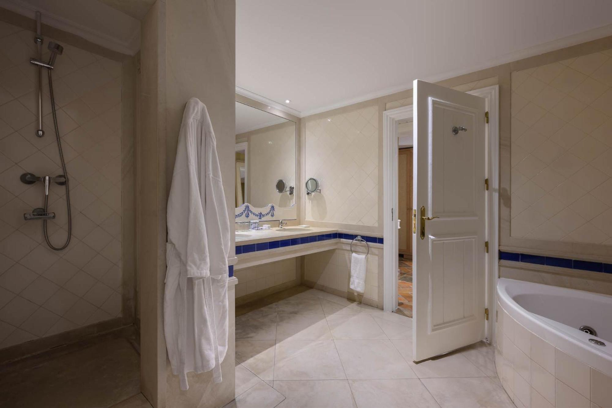 Family Suite - Photo 5