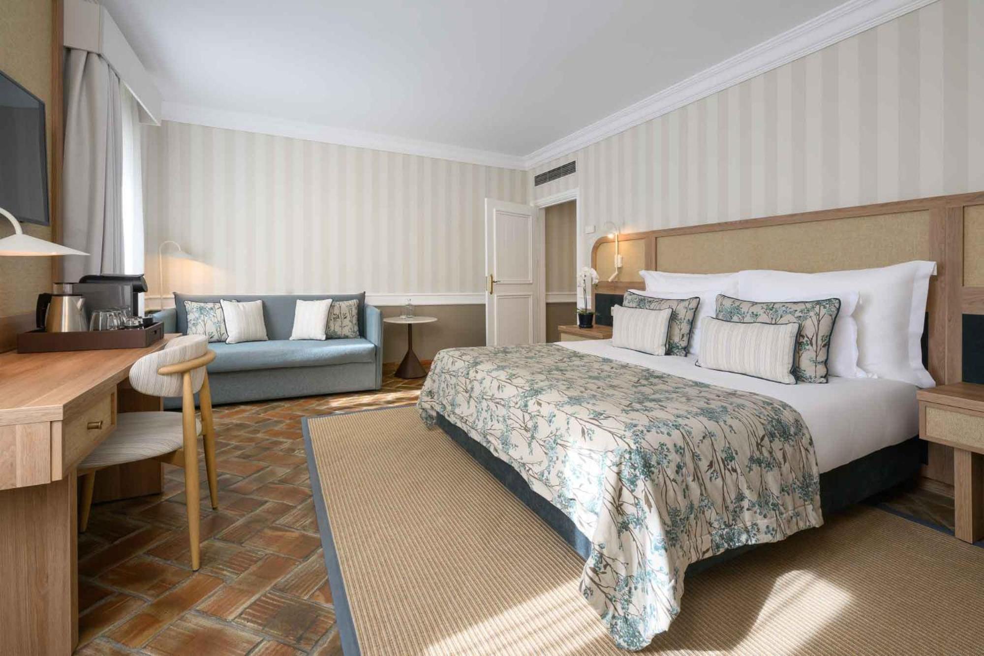 Deluxe Double or Twin Room with Garden View