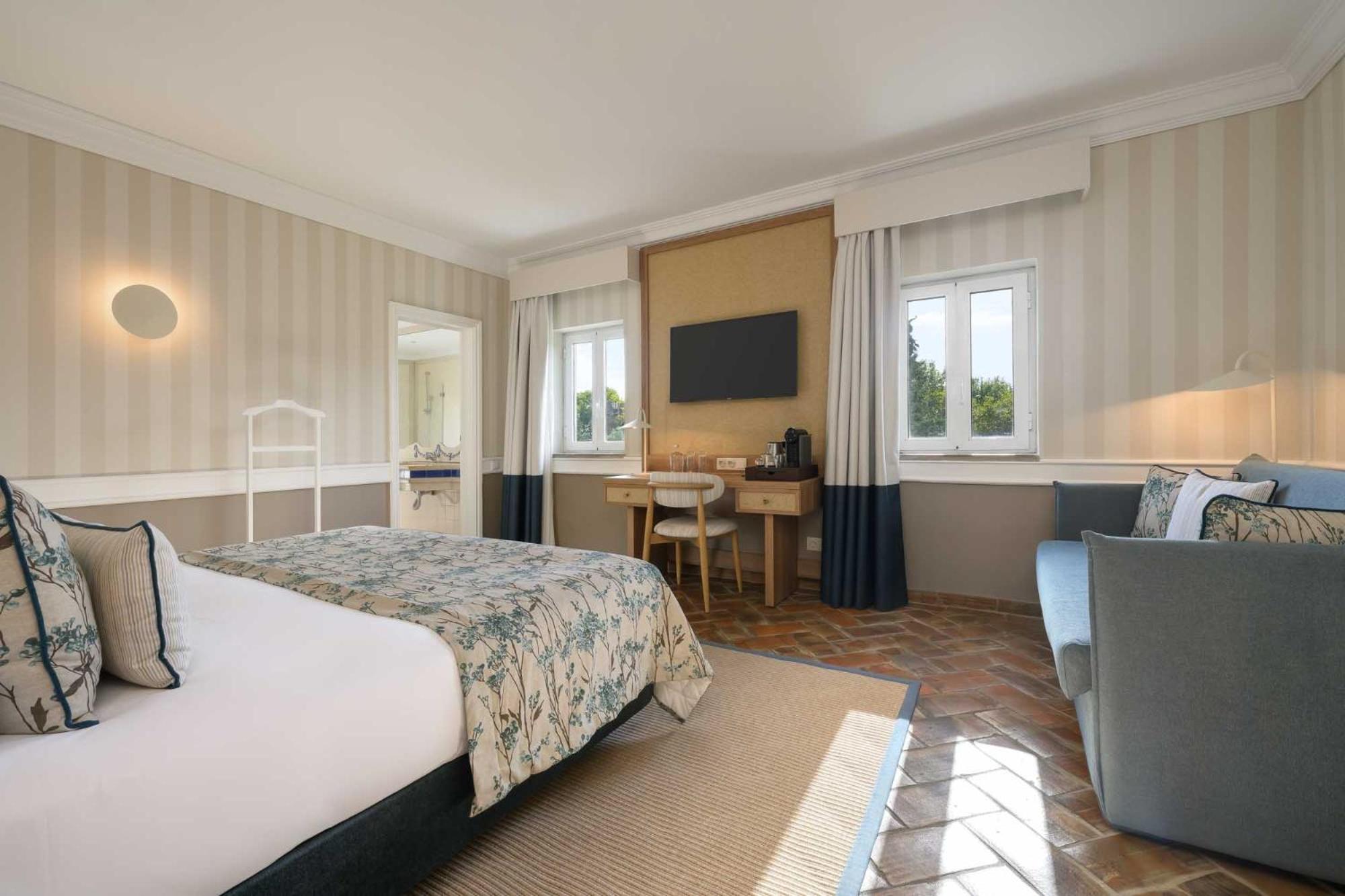Deluxe Double or Twin Room with Garden View