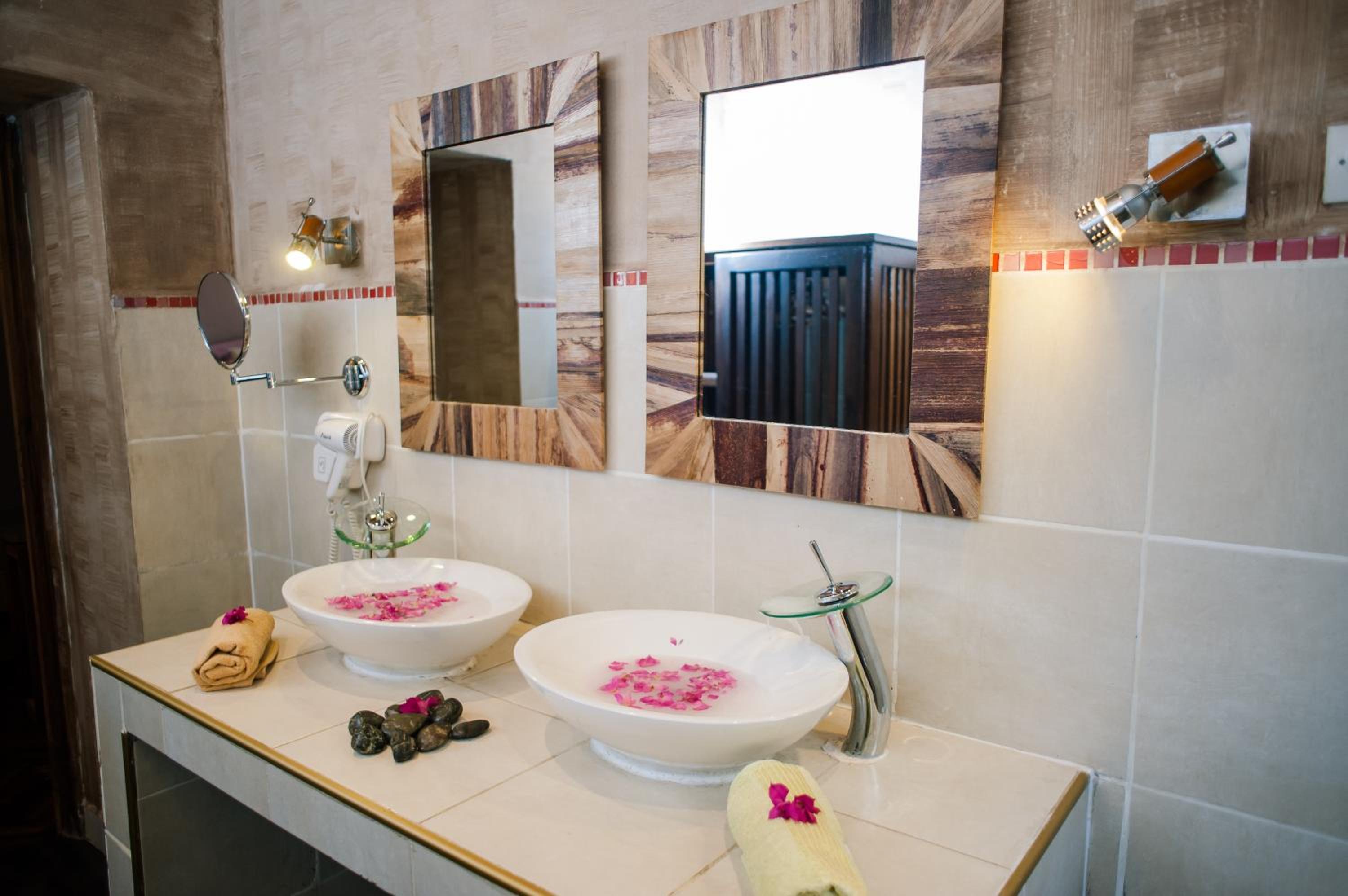 Deluxe Double Room with Bath