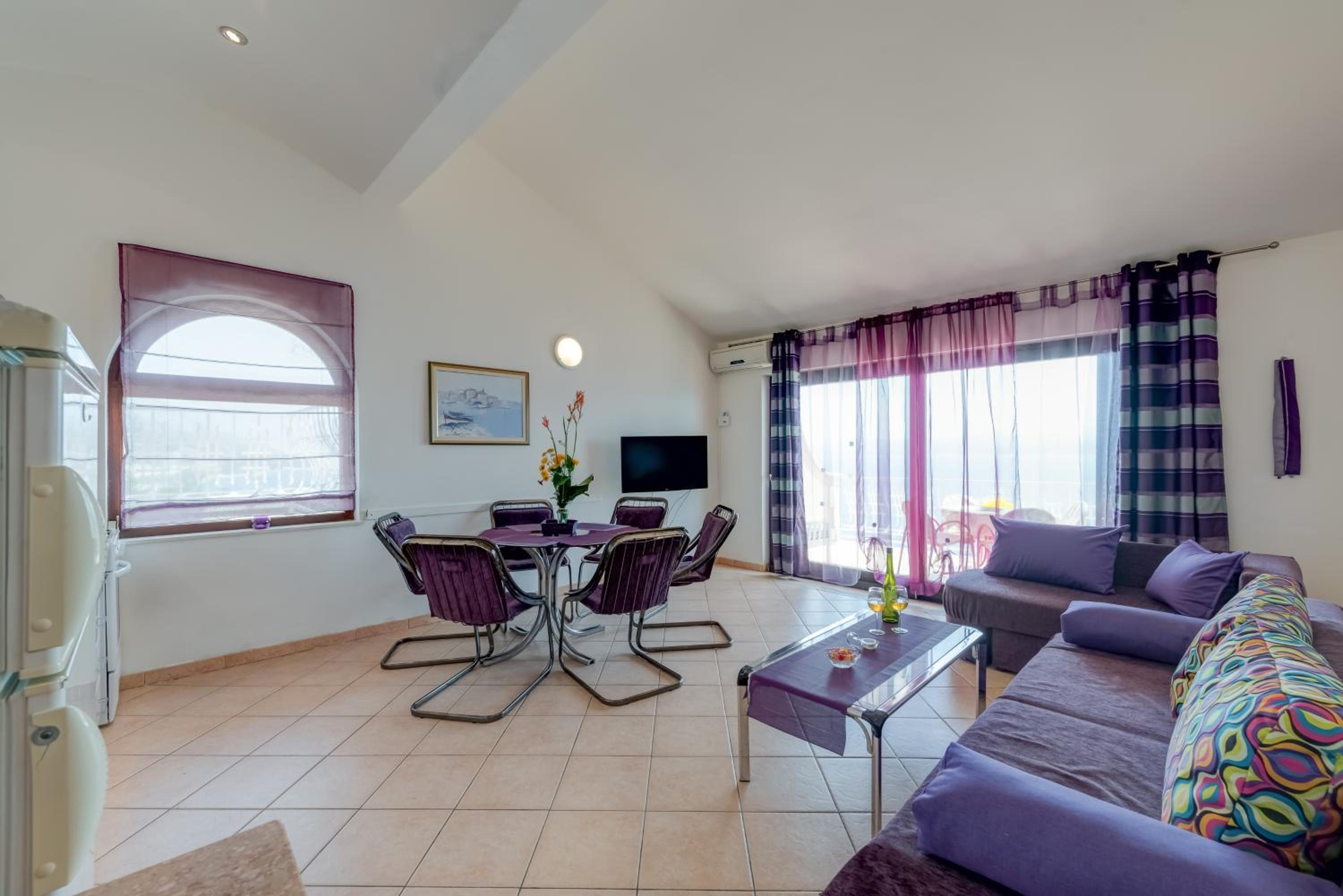 Apartment with Sea View photo 2