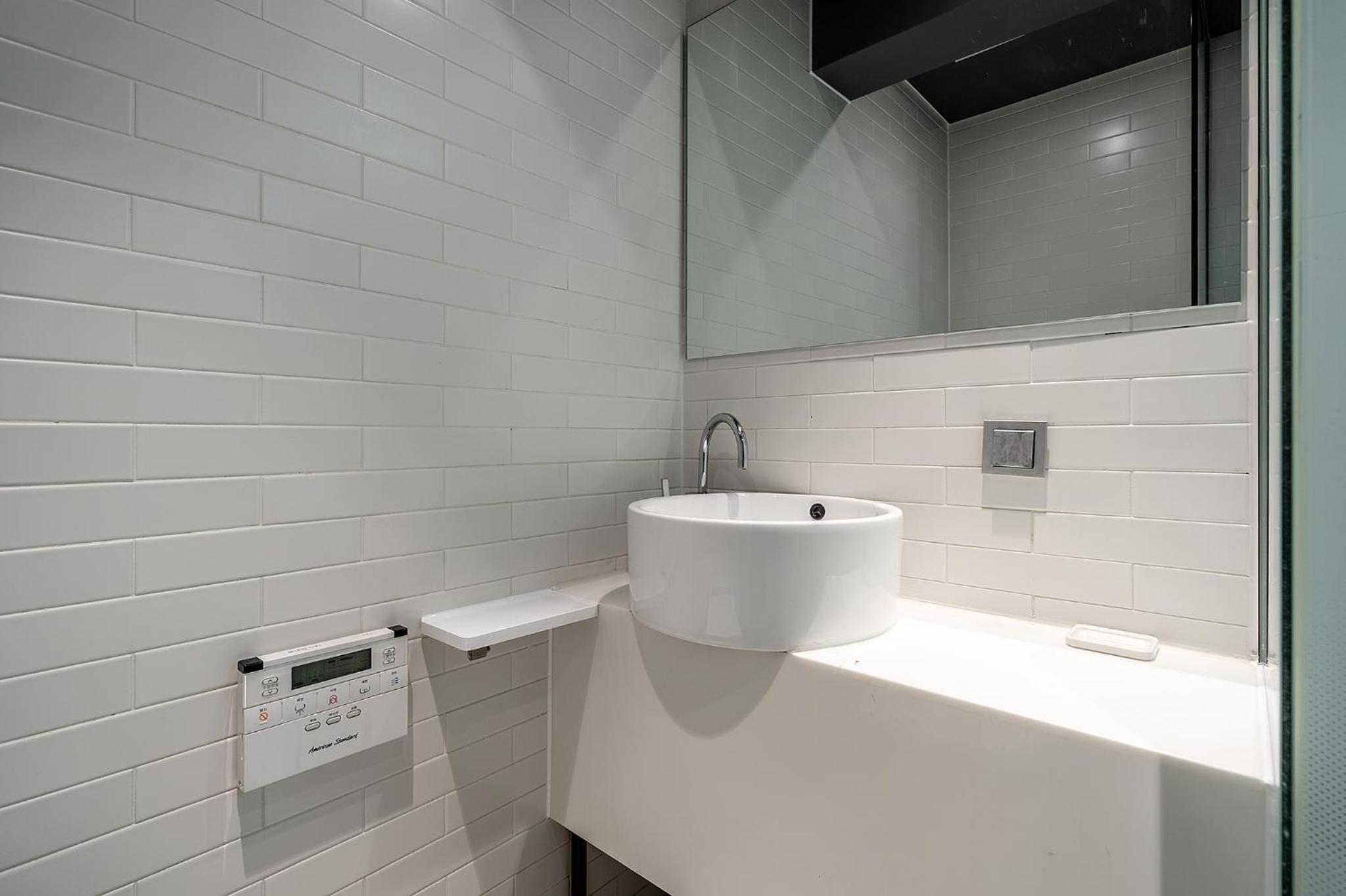 Standard Double Room - 1 Night Stay - Photo 9