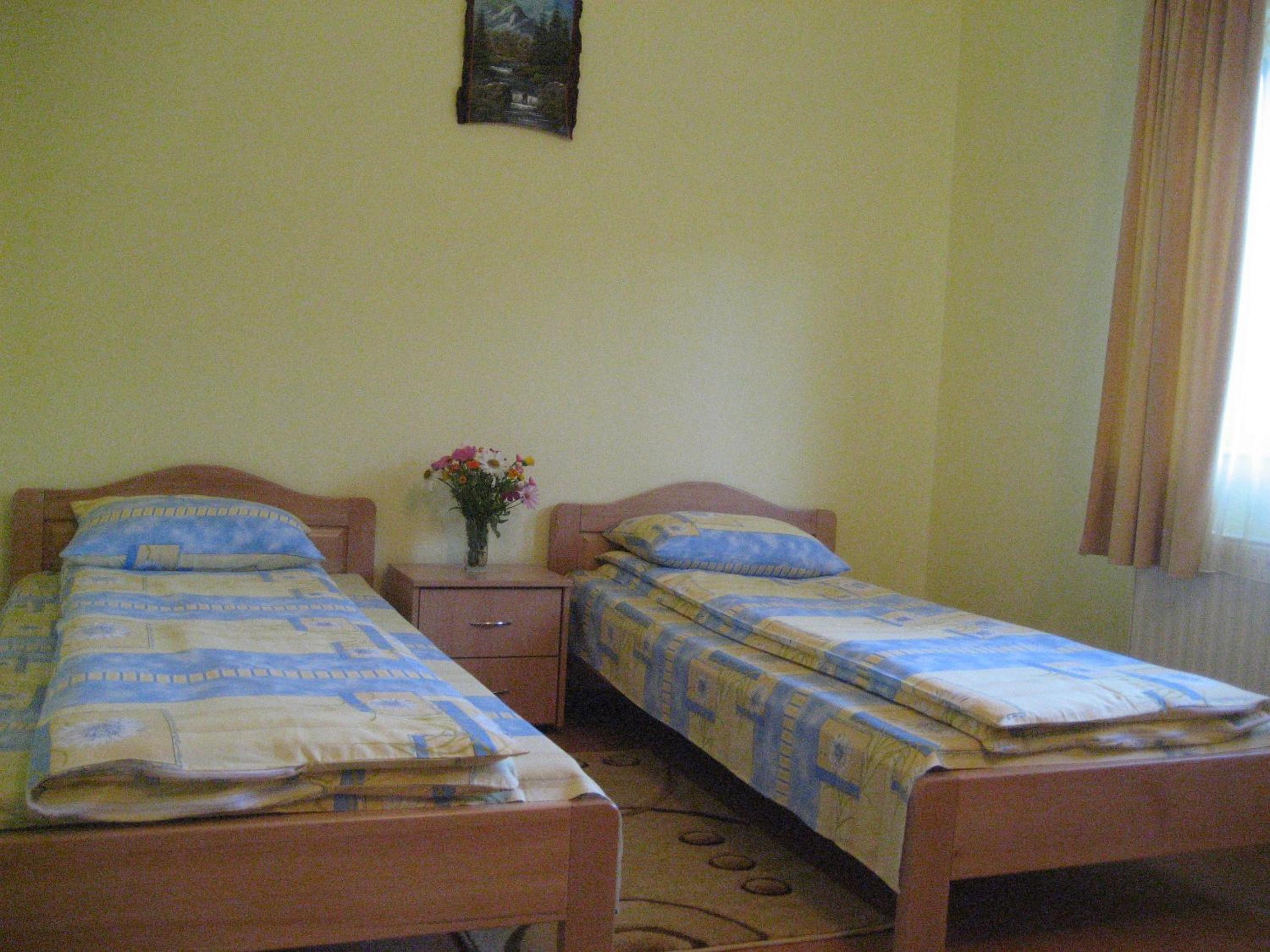 Double or Twin Room with Private Bathroom photo 2