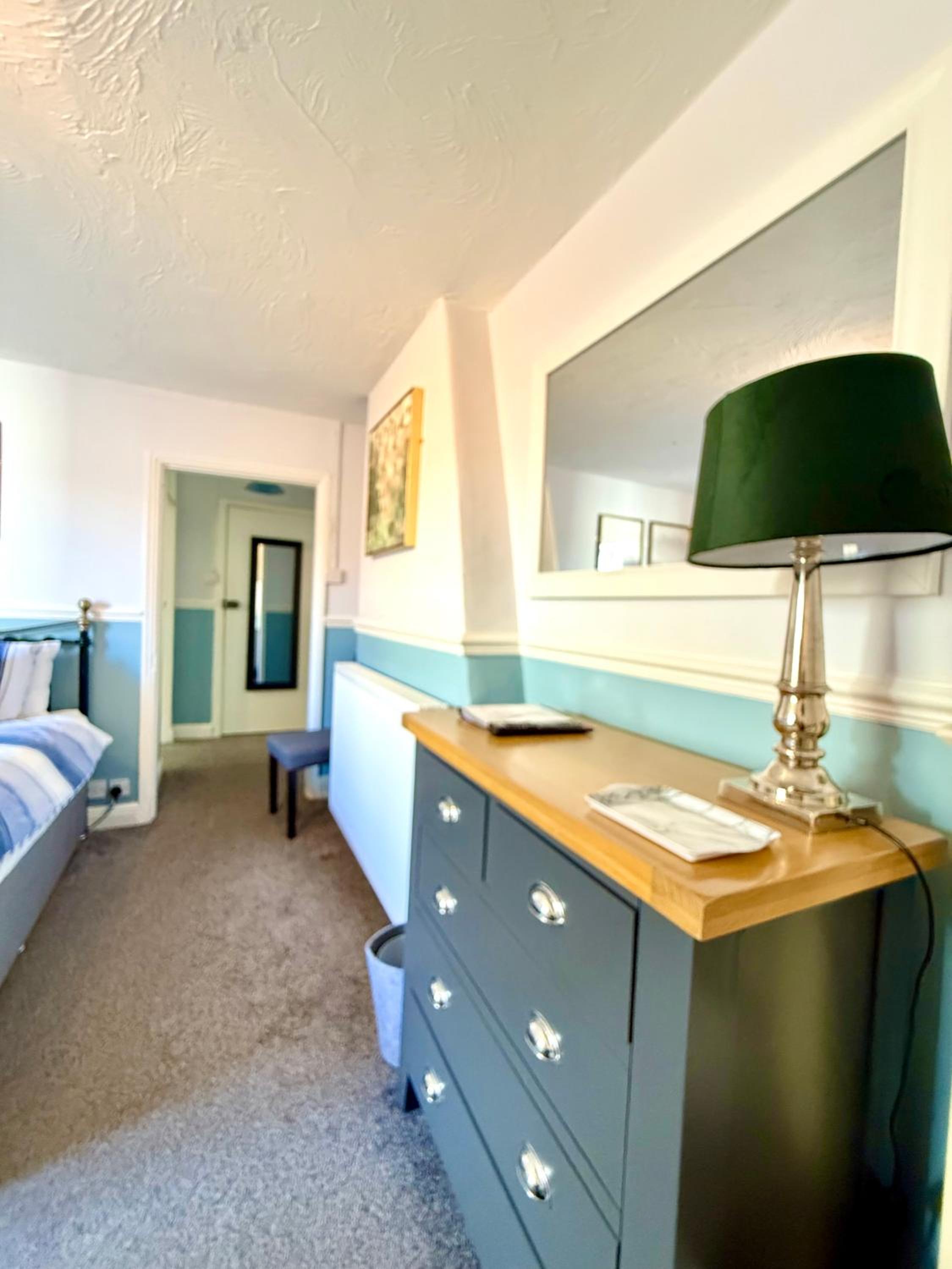 Triple Room with Bath - Photo 6