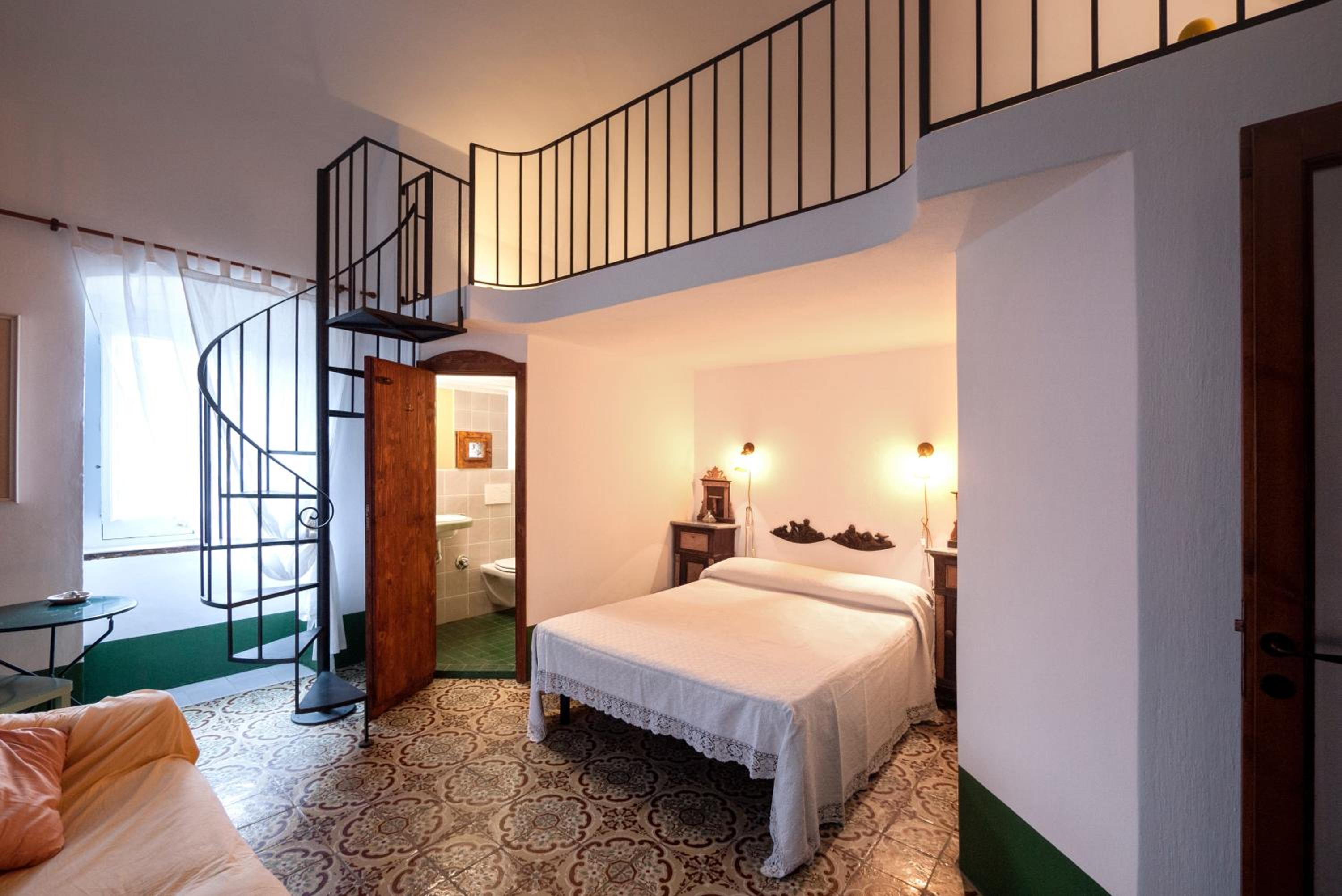 Superior Double Room - Photo 2