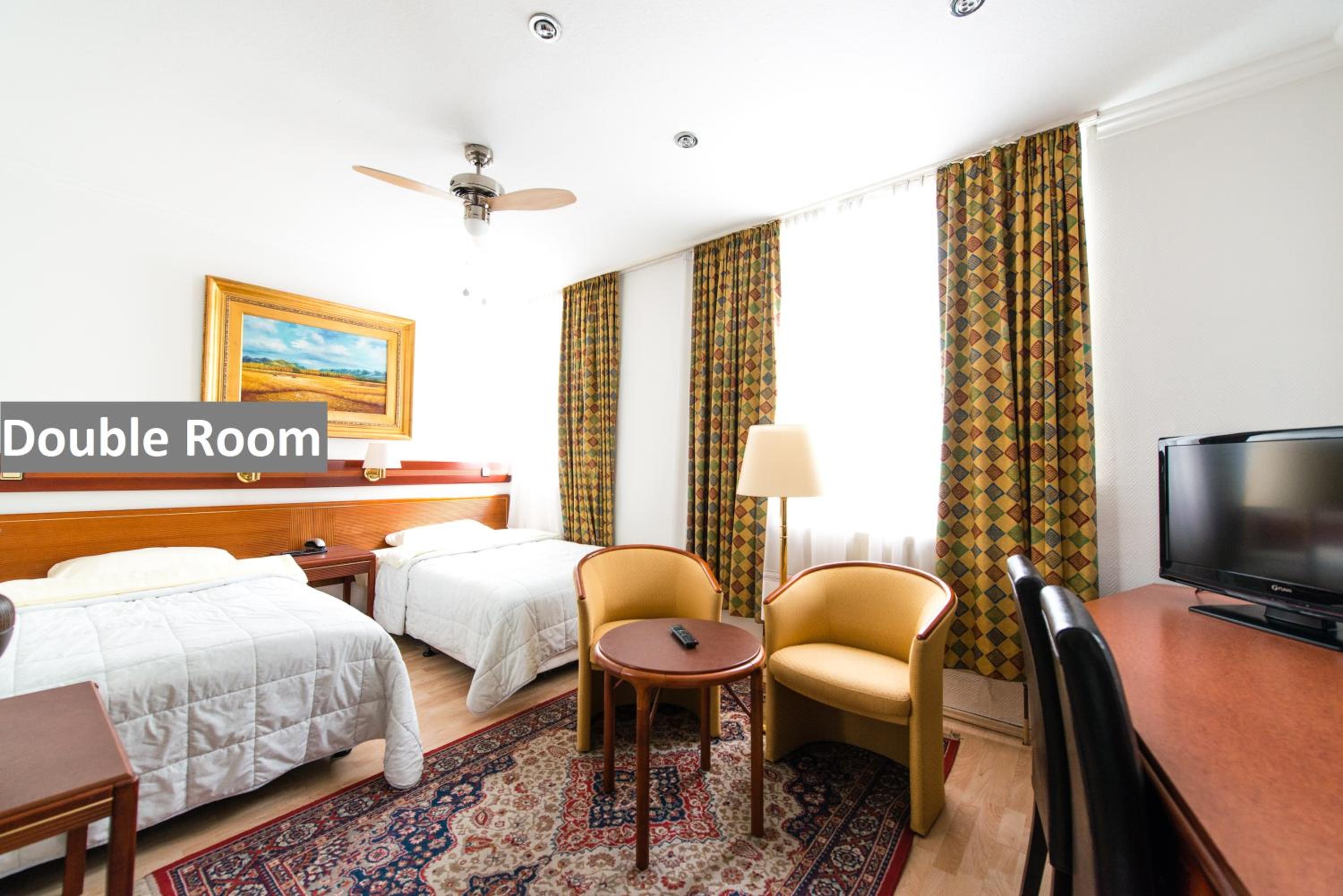 Double Room - Photo 4