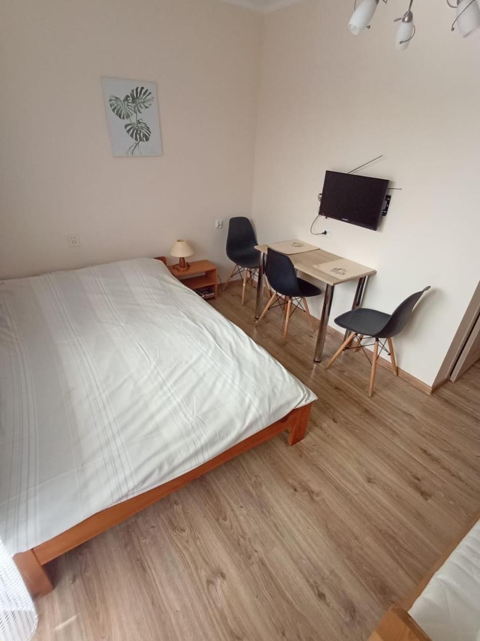 Triple Room with Terrace photo 2