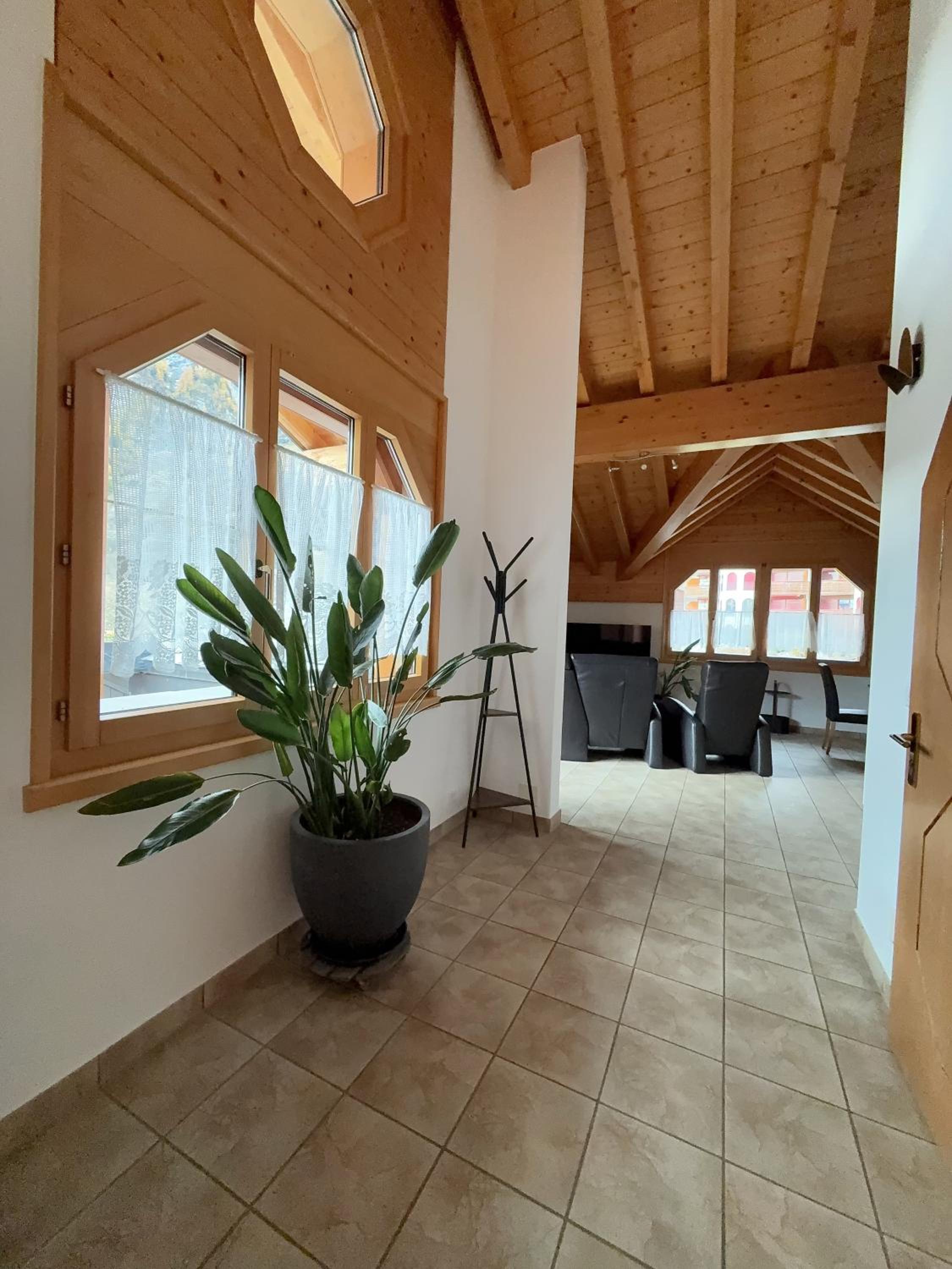 Two-Bedroom Apartment with Balcony photo 3