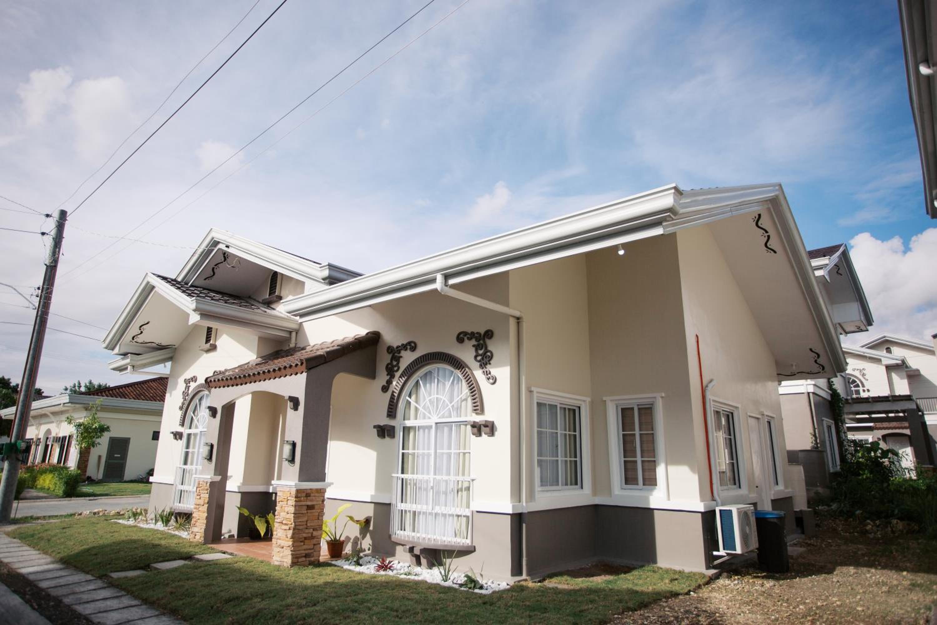 Villa photo 2