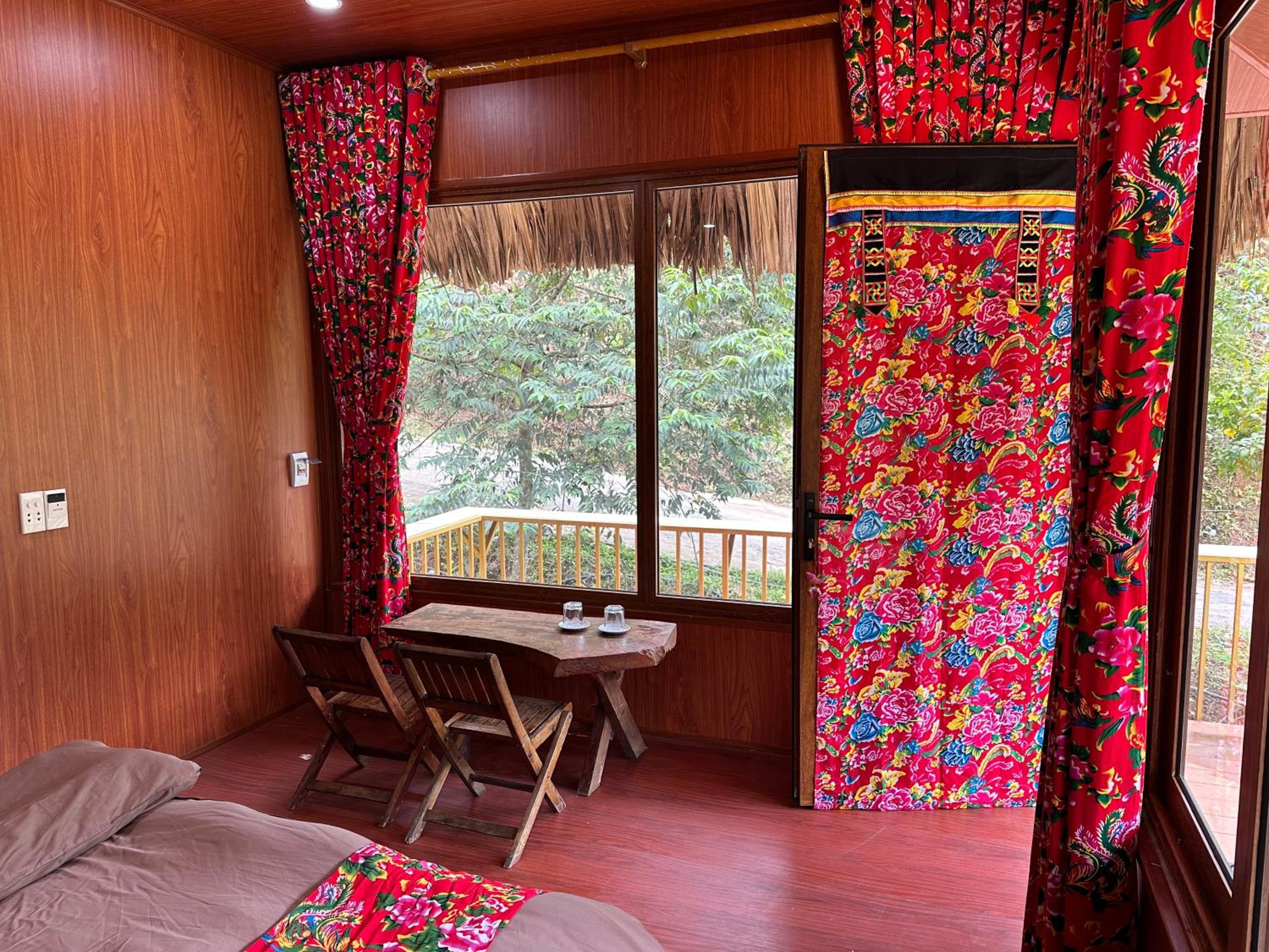 King Room with Mountain View photo 1
