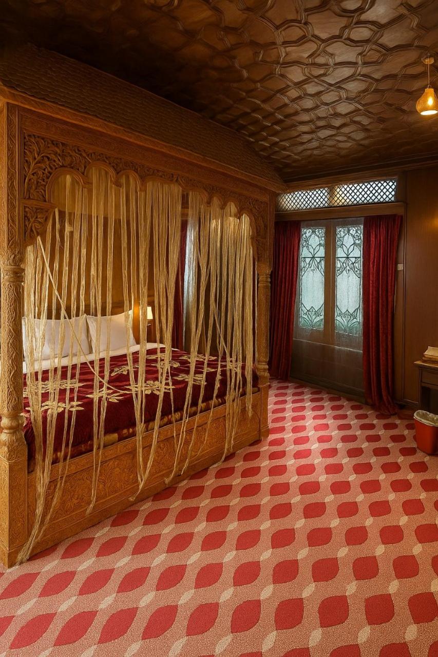 Double Room with Lake View