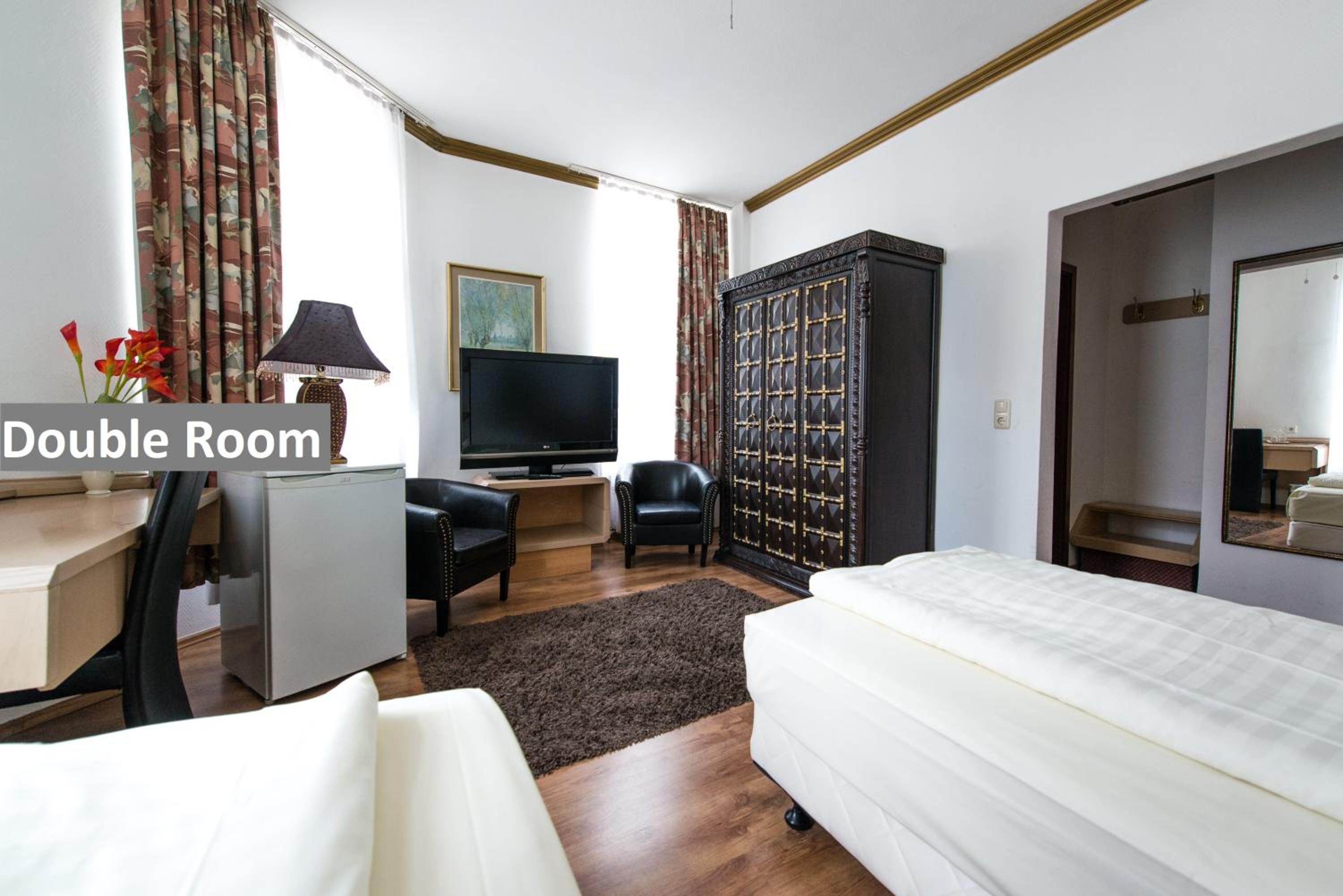 Double Room - Photo 1