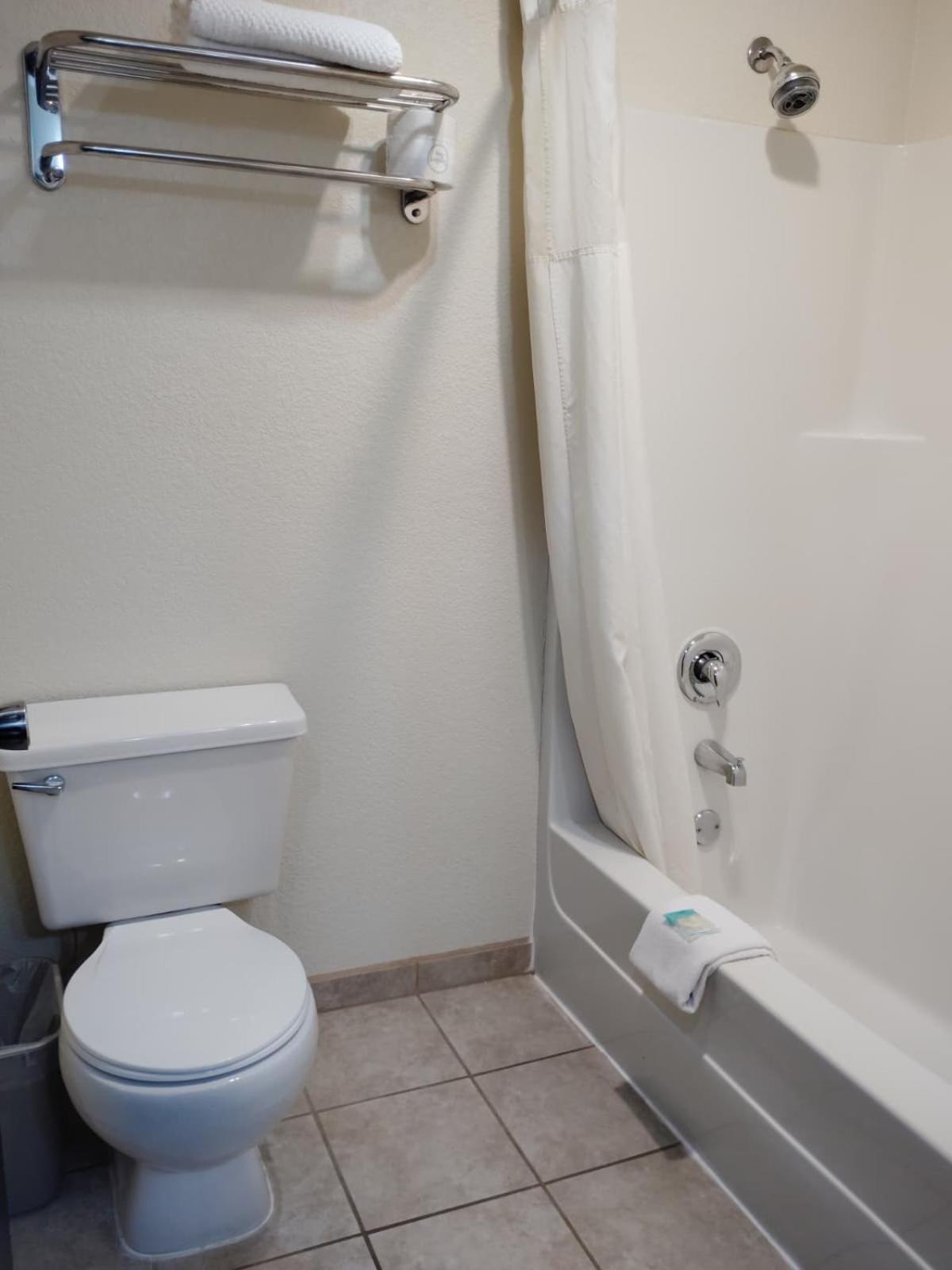Double or Twin Room photo 2