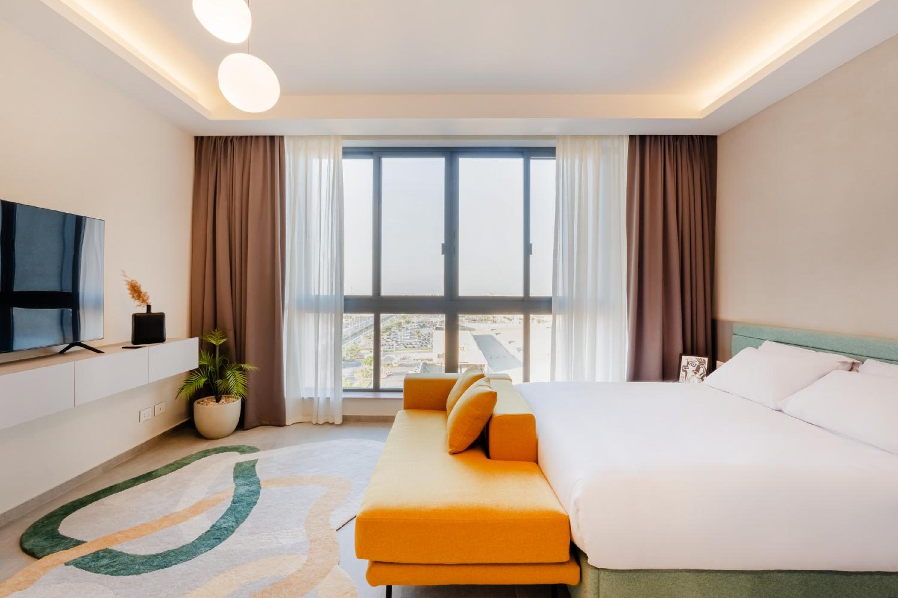 Studio Apartment with King Bed
