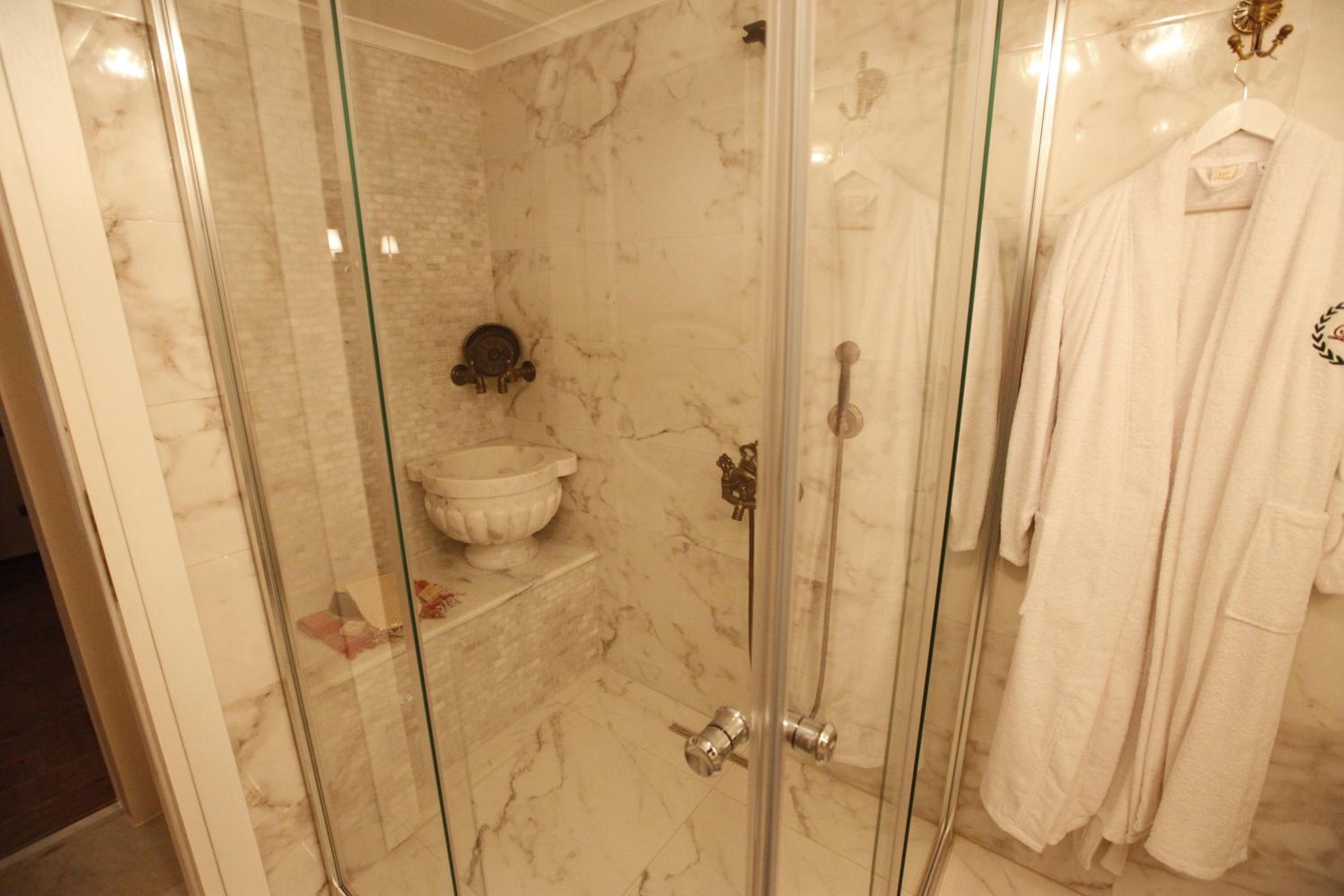 Suite with Garden View photo 3