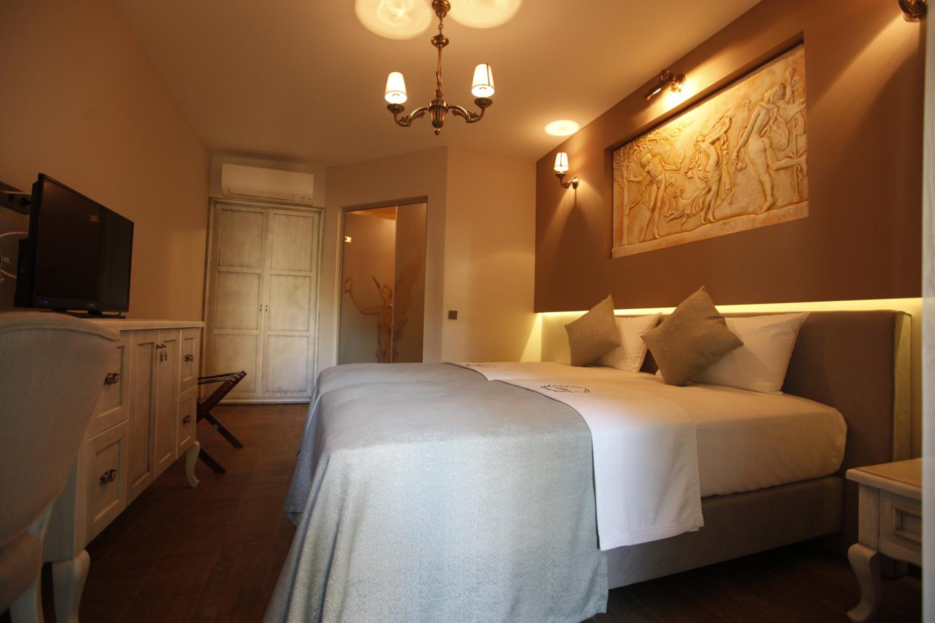 Deluxe Double or Twin Room with Garden View