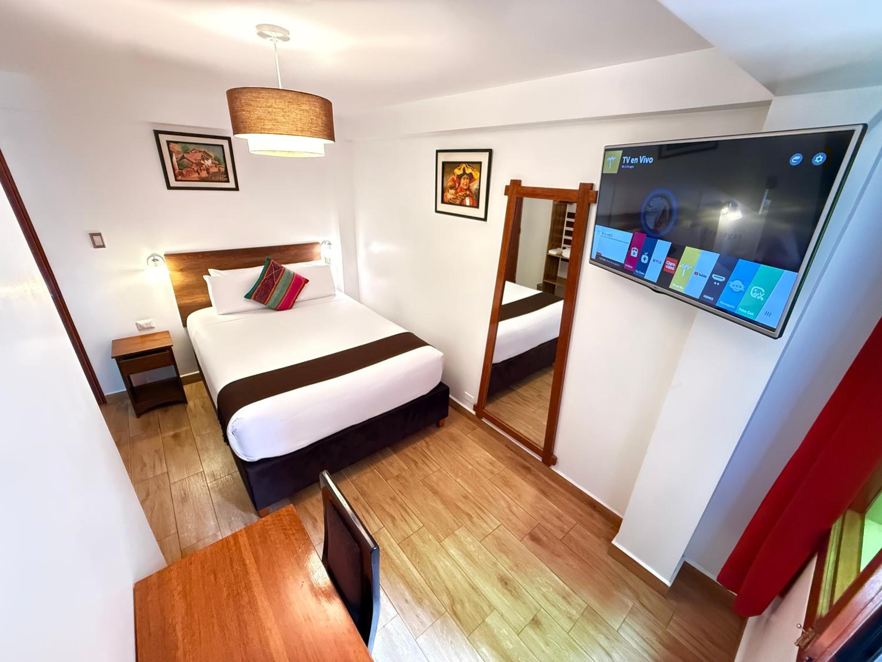 Large Double Room photo 1