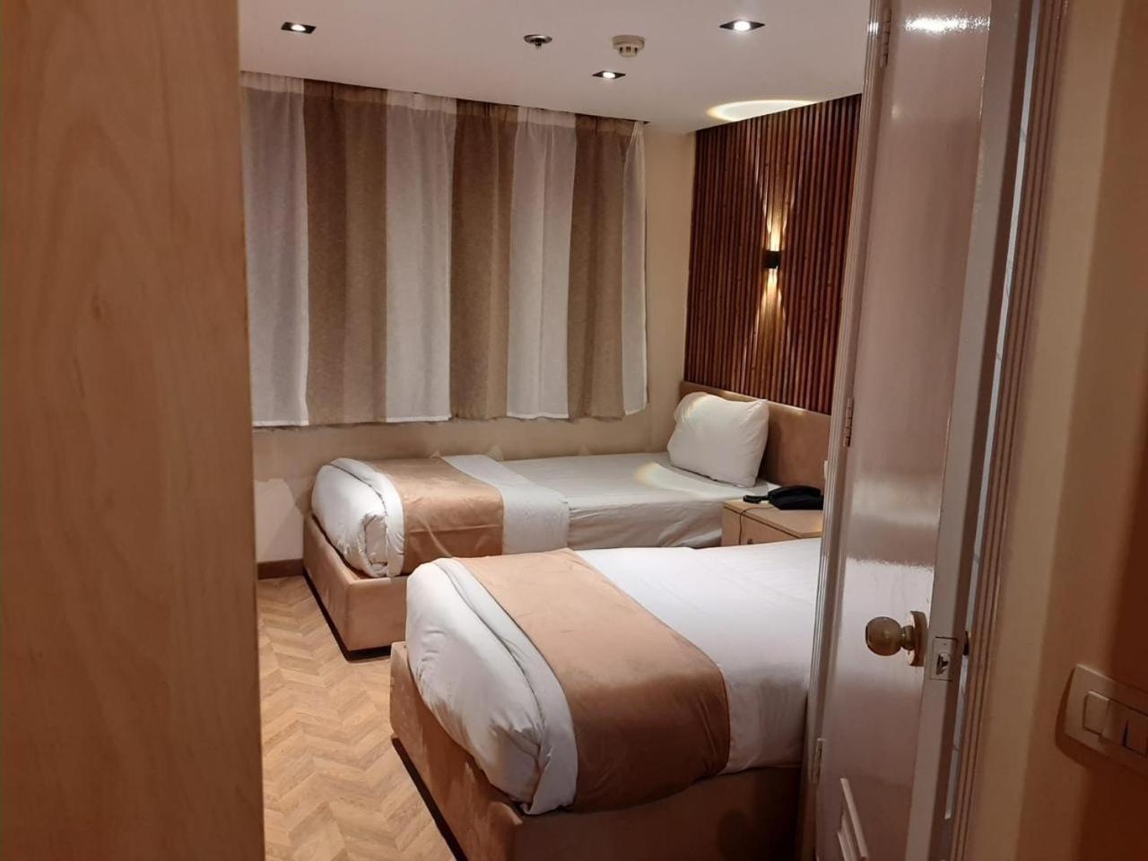 Triple Room with Private Bathroom photo 2