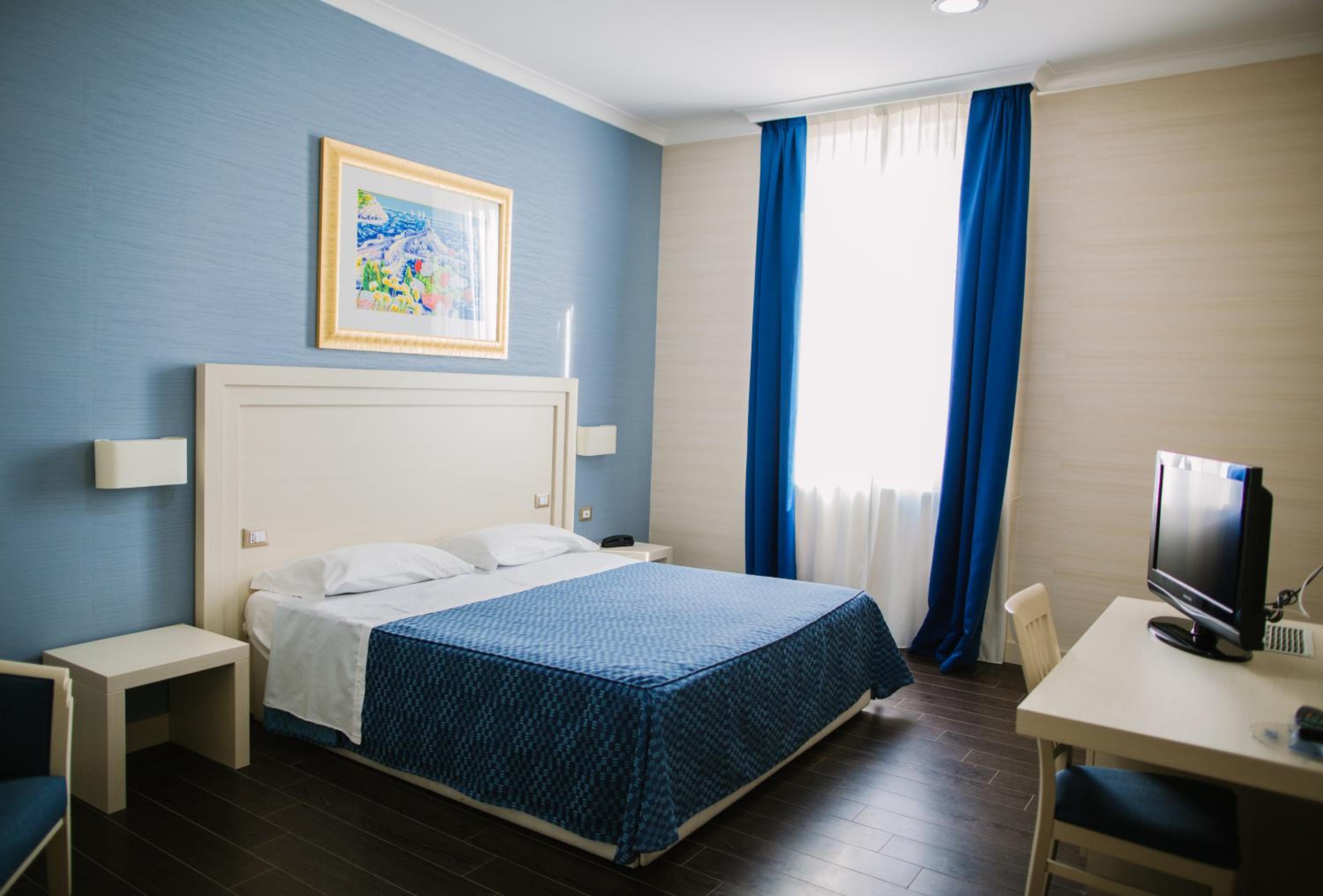 Deluxe Double Room - Photo 3