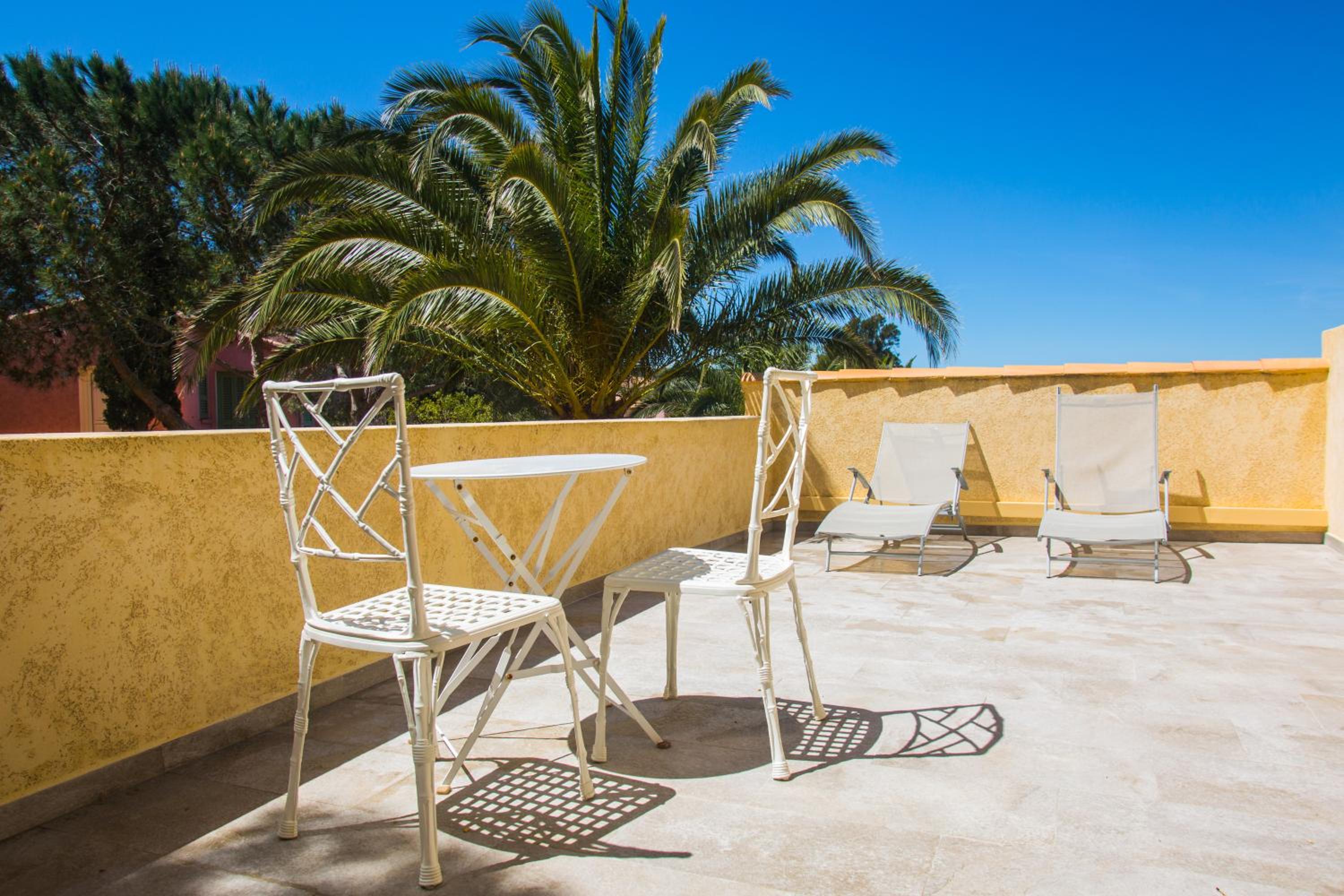Double Room with Terrace - Photo 2