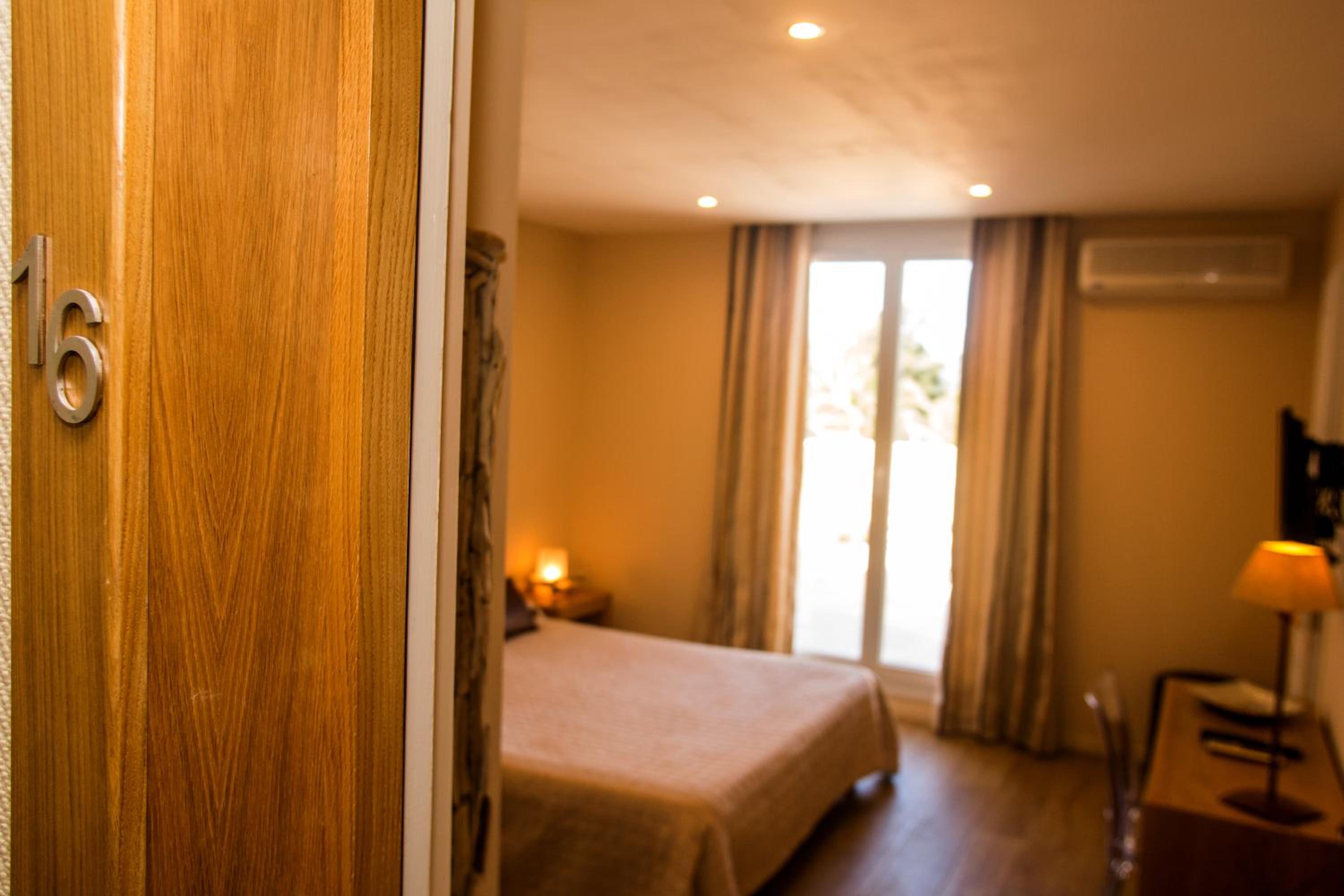 Double Room with Terrace - Photo 5