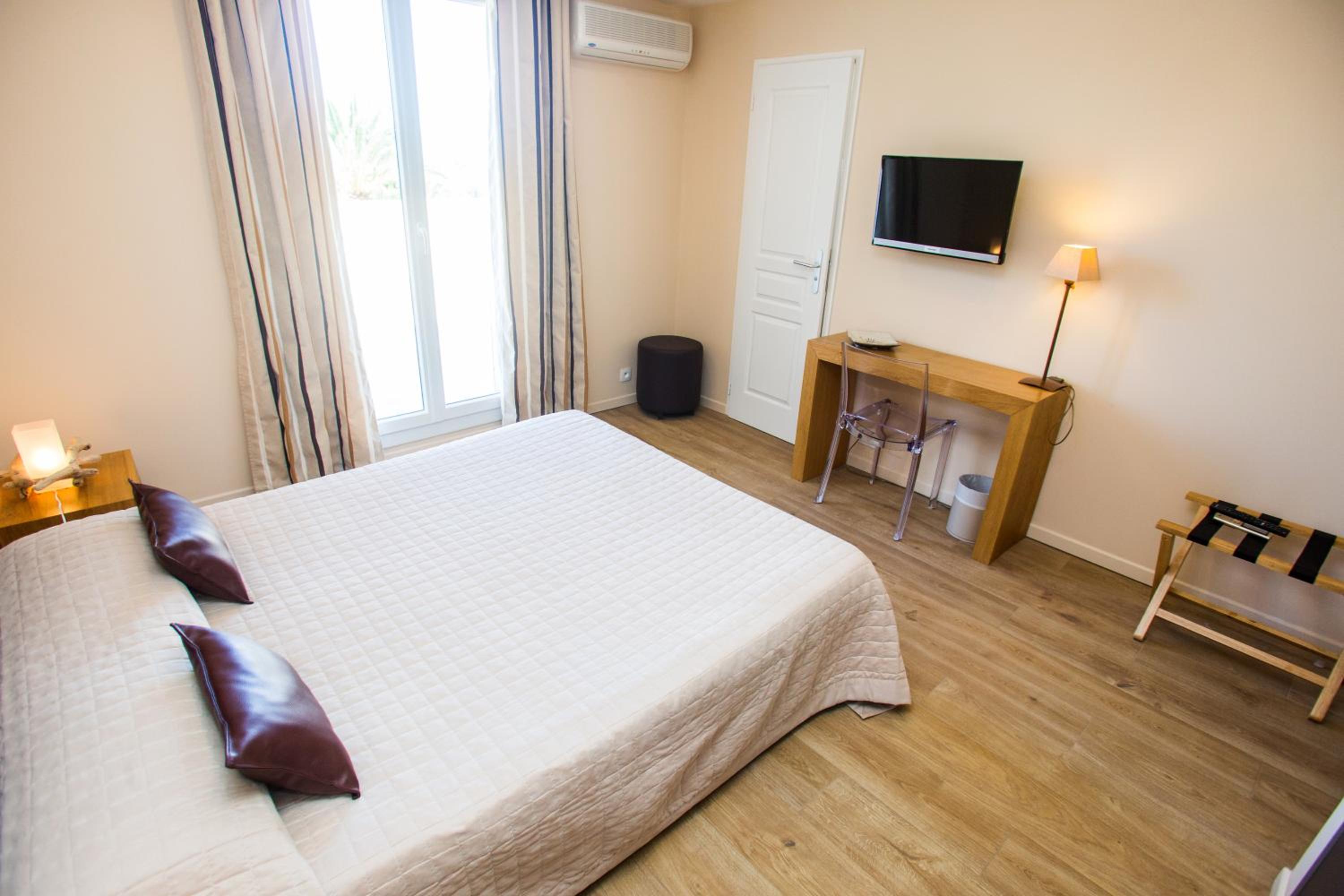 Double Room with Terrace - Photo 6